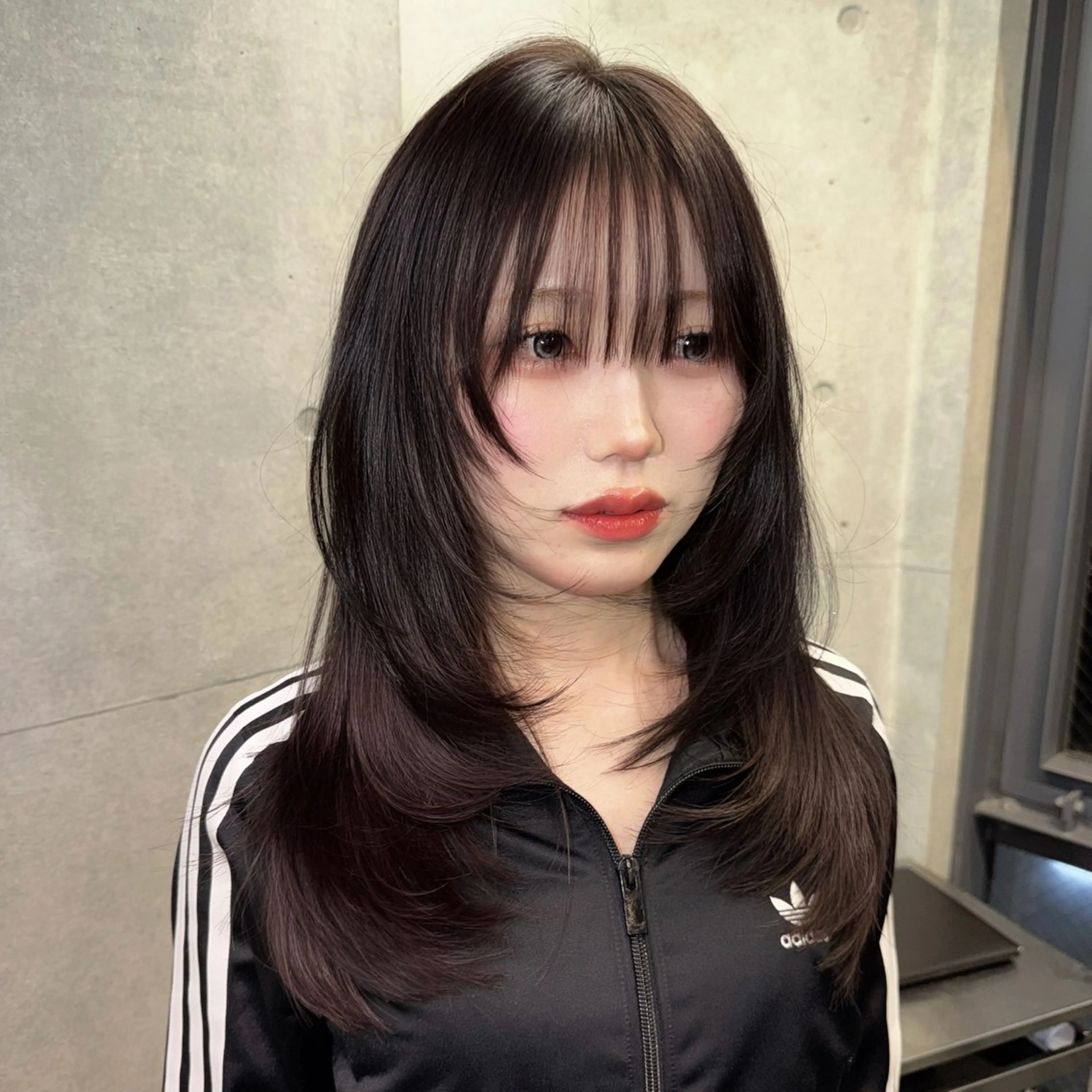 ロング カラー 顔周りカット ハッシュカット ハイレイヤー 髪質改善 韓国風ヘア カット ヘアカラー トリートメント 韓国レイヤー/透明感 /髪質改善/アジキのヘアスタイル