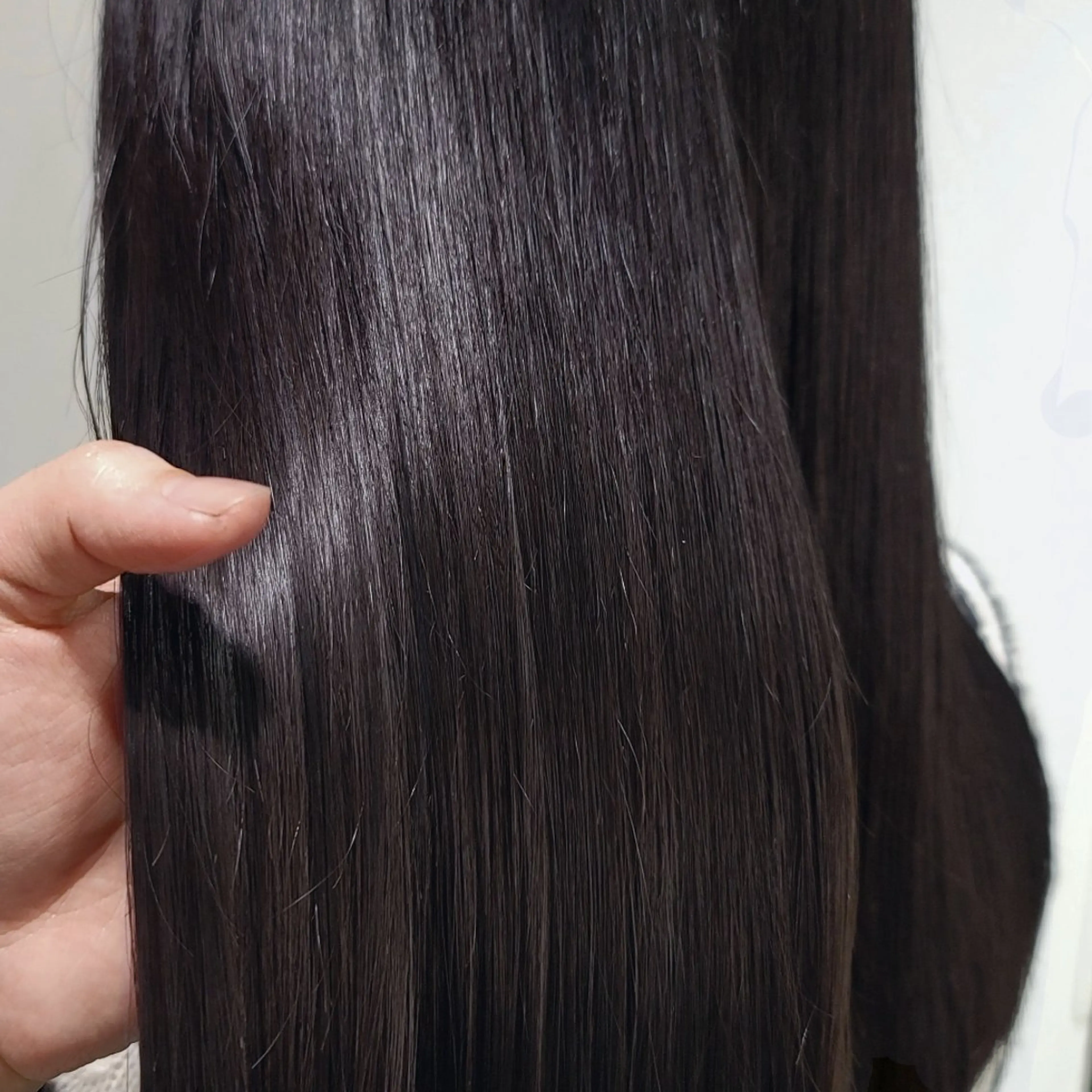 ロング アッシュ カットモデル/ セット/COCOKAのヘアスタイル