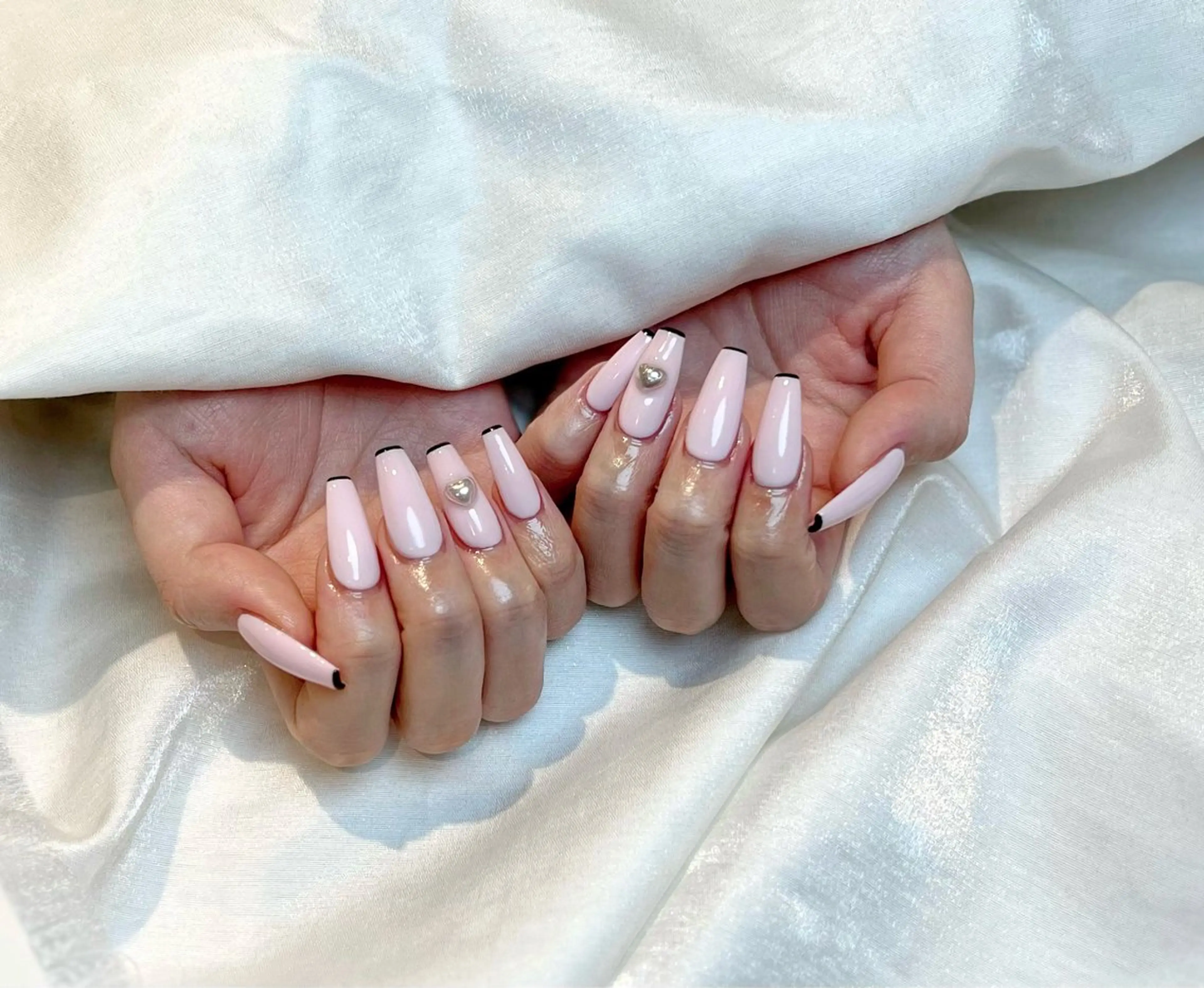 ネイル アートネイル ミラーネイル Lino+ ネイル&よもぎ蒸しのネイルデザイン