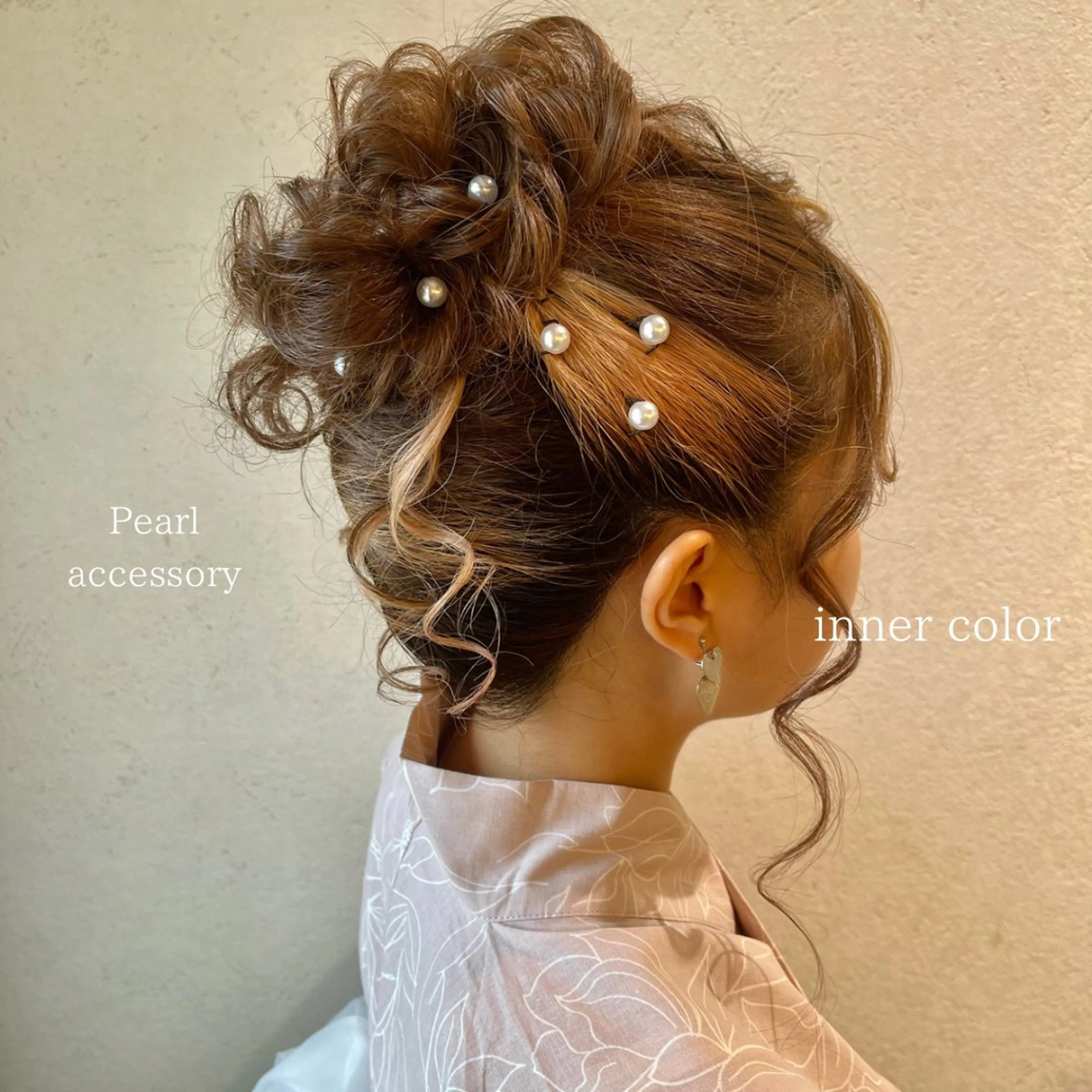 ミディアム ヘアアレンジ 結婚式・ブライダル デート 卒業式のヘアスタイル 着付け charm《銀座》 ヘアセット/縮毛矯正のヘアスタイル