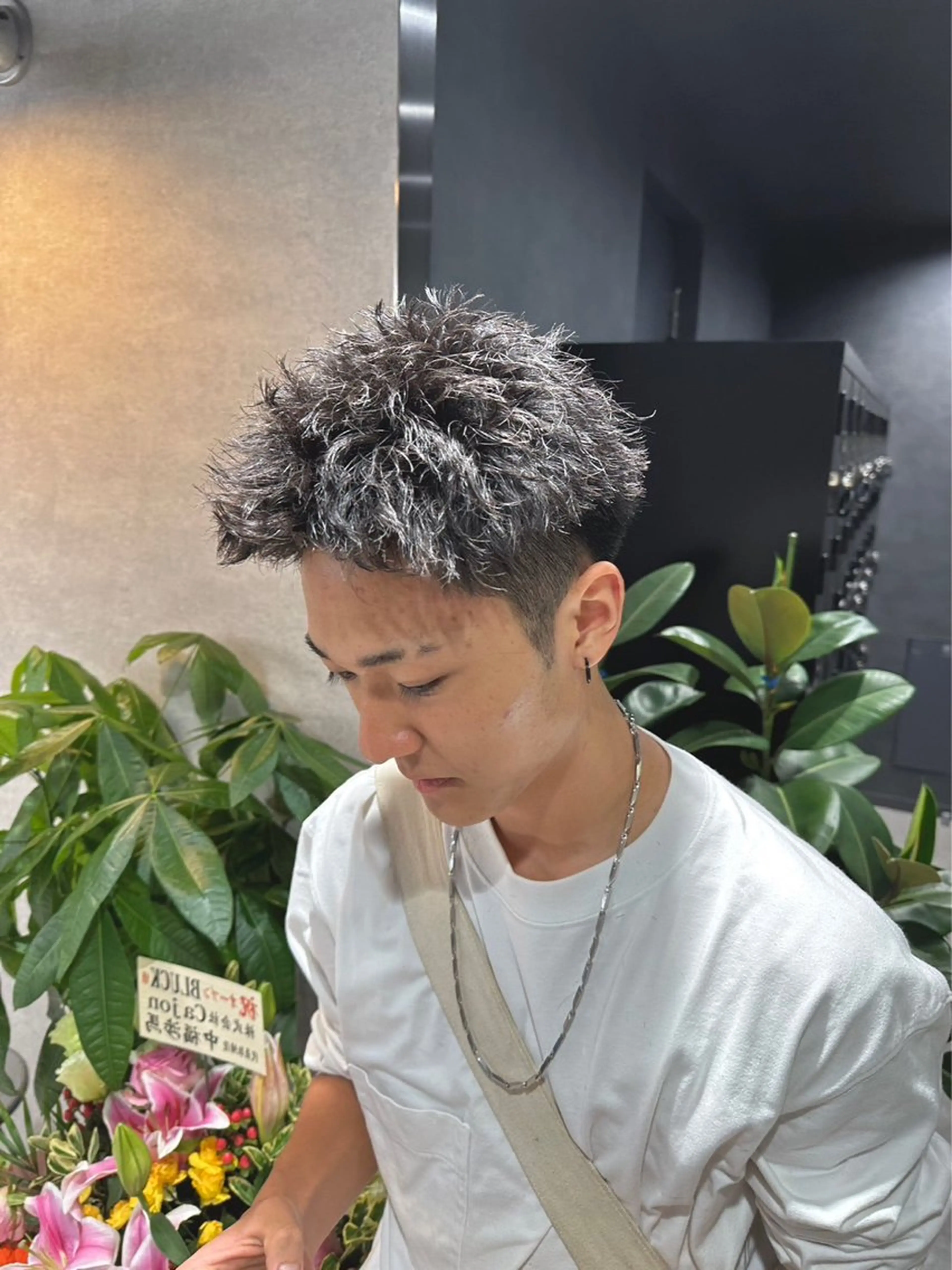 ショート メンズ スパイキーショート ショートヘア カット 垢抜けハイトーン☀／ 笑顔の美容師／しゅんのヘアスタイル