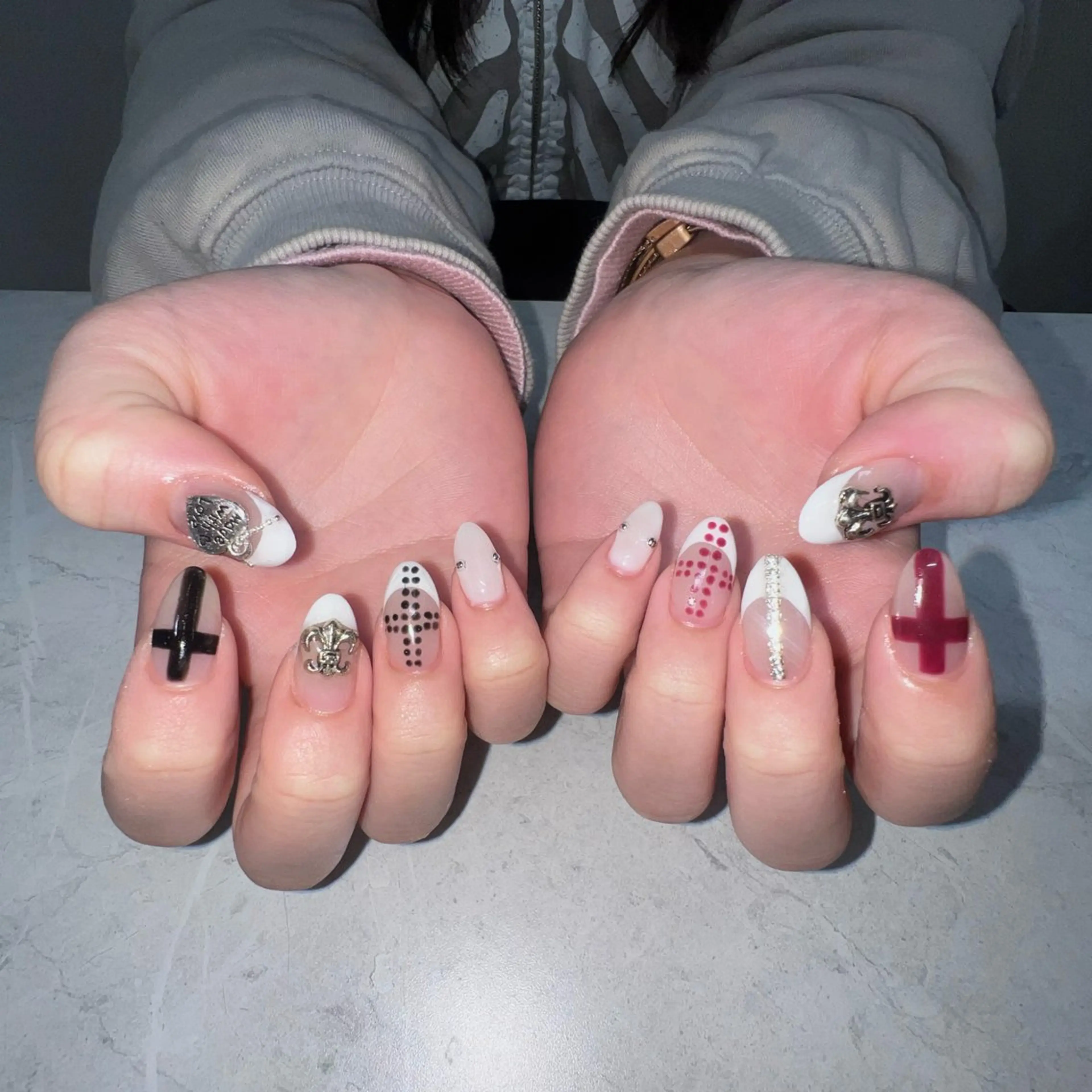 ネイル ハンドネイル 谷井 清嘉のネイルデザイン