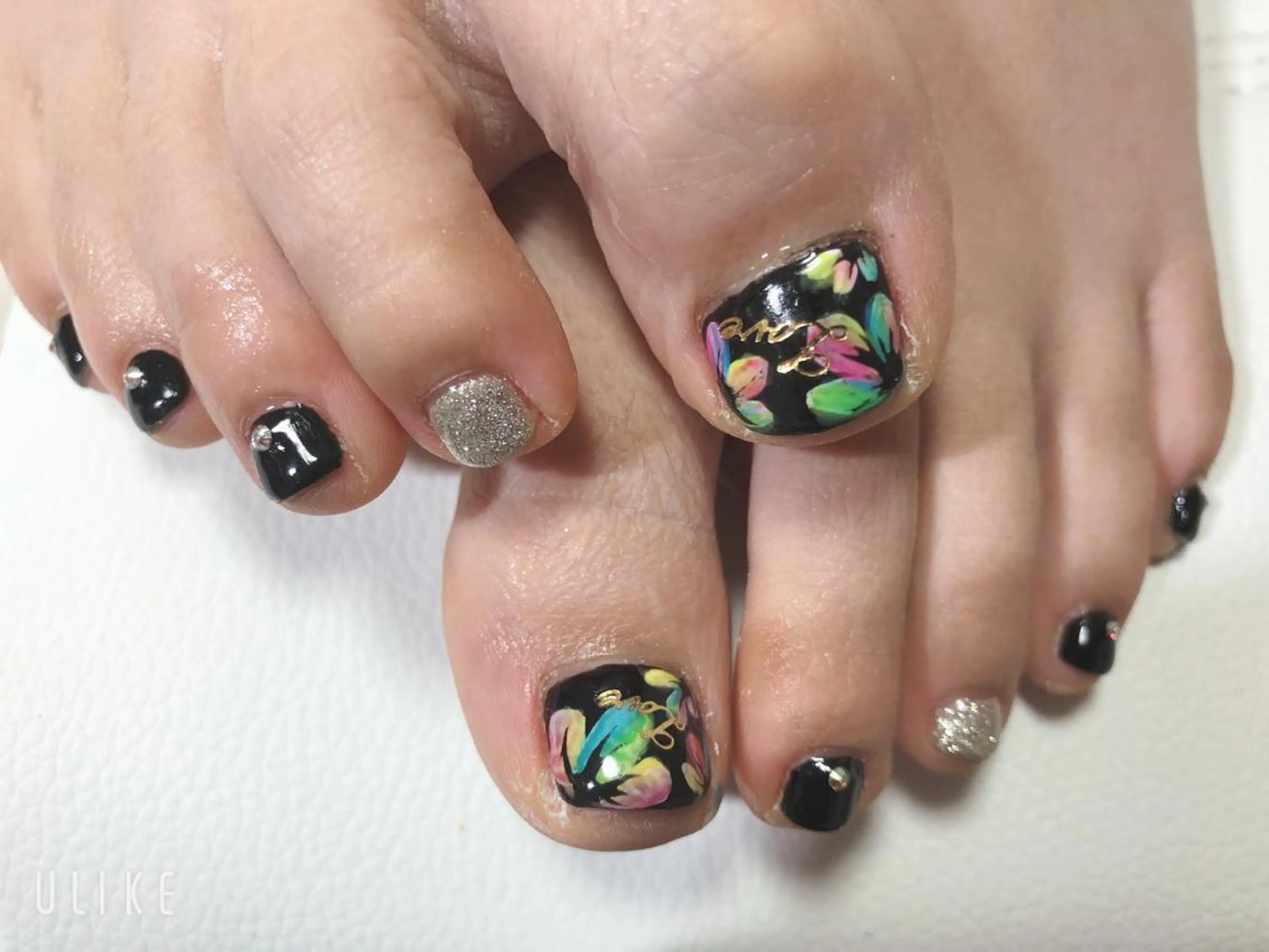 ネイル アートネイル ストーンネイル Lokahi NAILのネイルデザイン