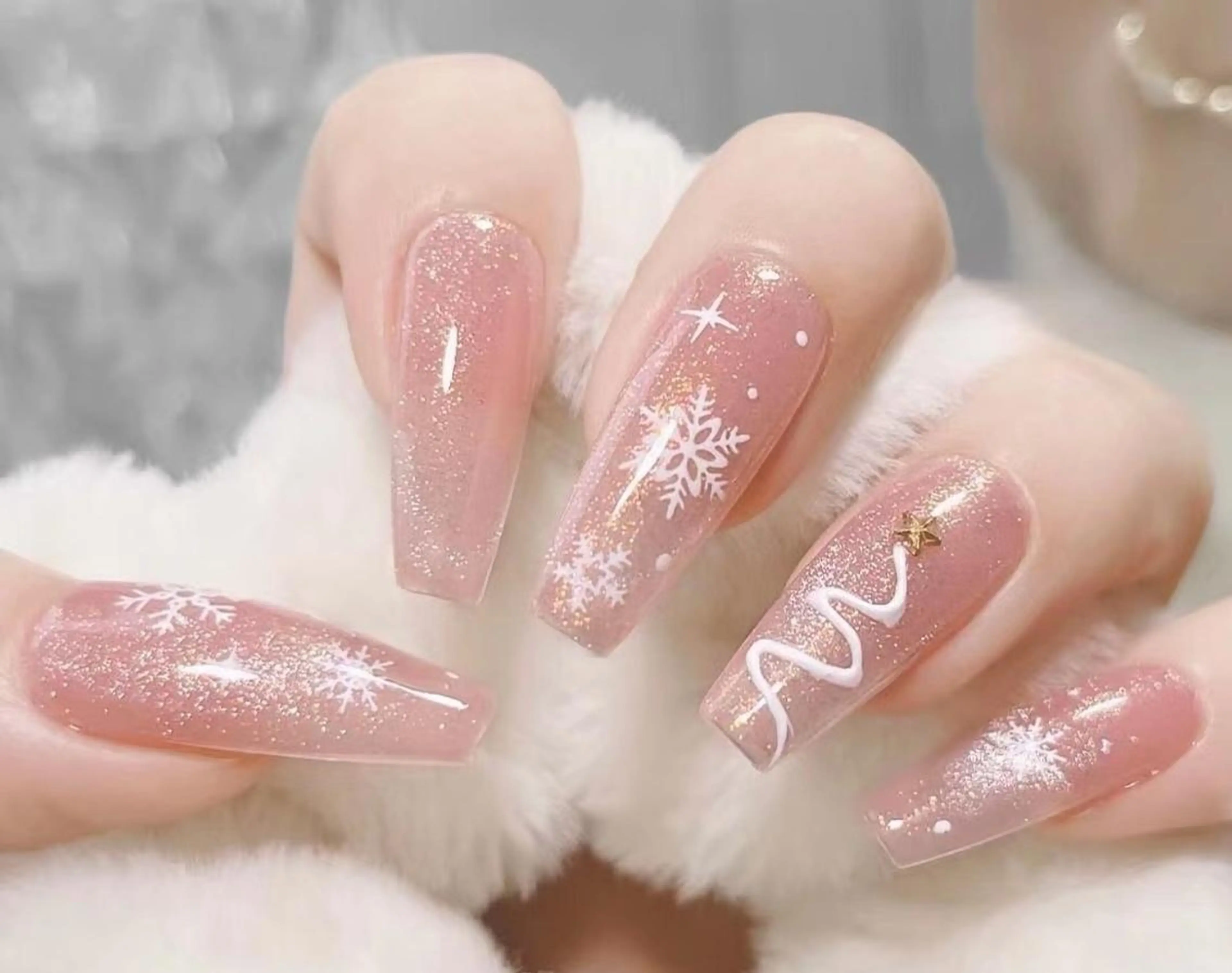 ネイル ハンドネイル ハンドケア AB マツエクネイルサロンのネイルデザイン