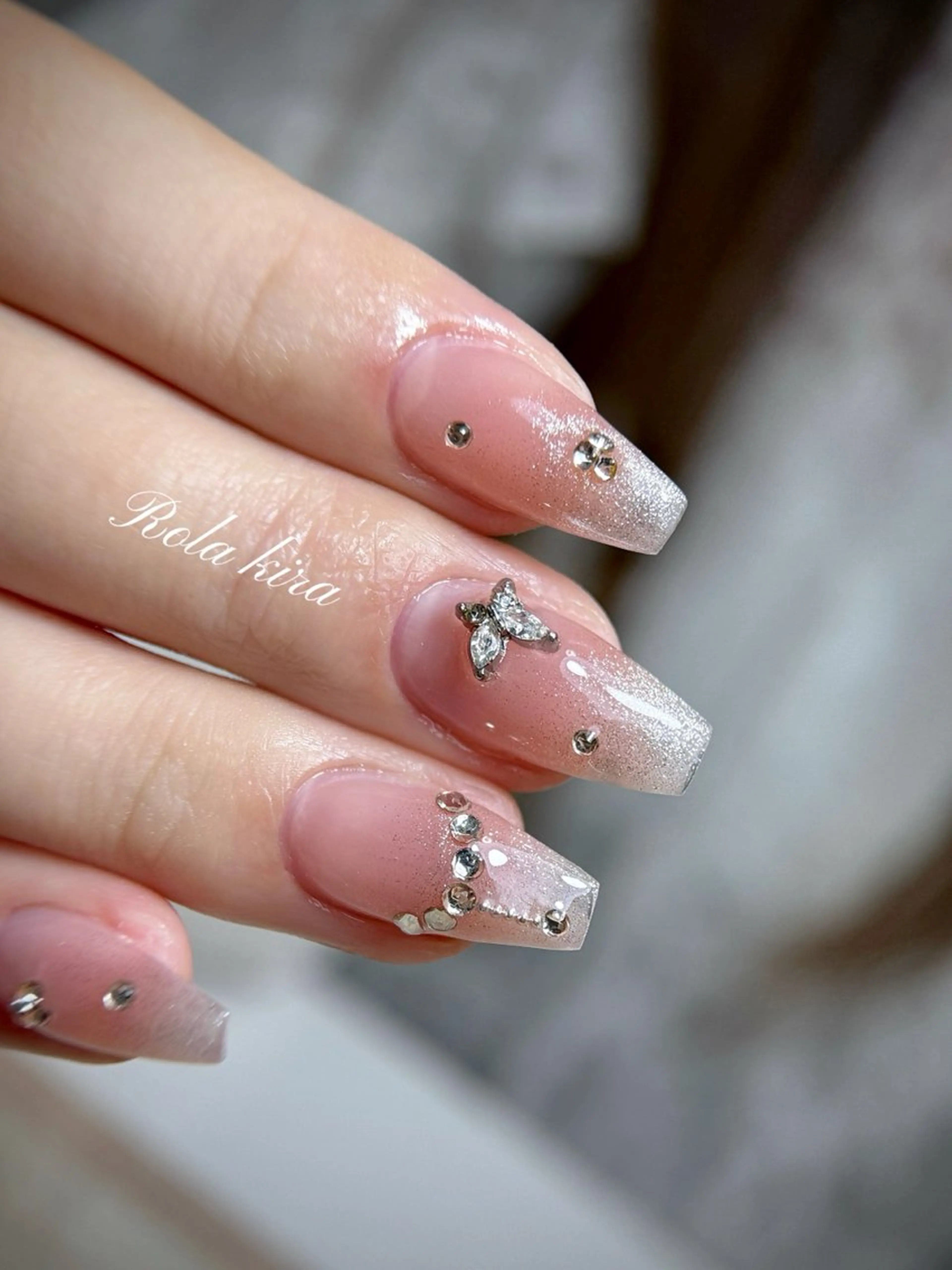 ネイル 韓国ネイル オフィスネイル シンプルネイル ワンホンネイル ハンドネイル Rola kira nail salon所属・Rola kira 麗のネイルデザイン