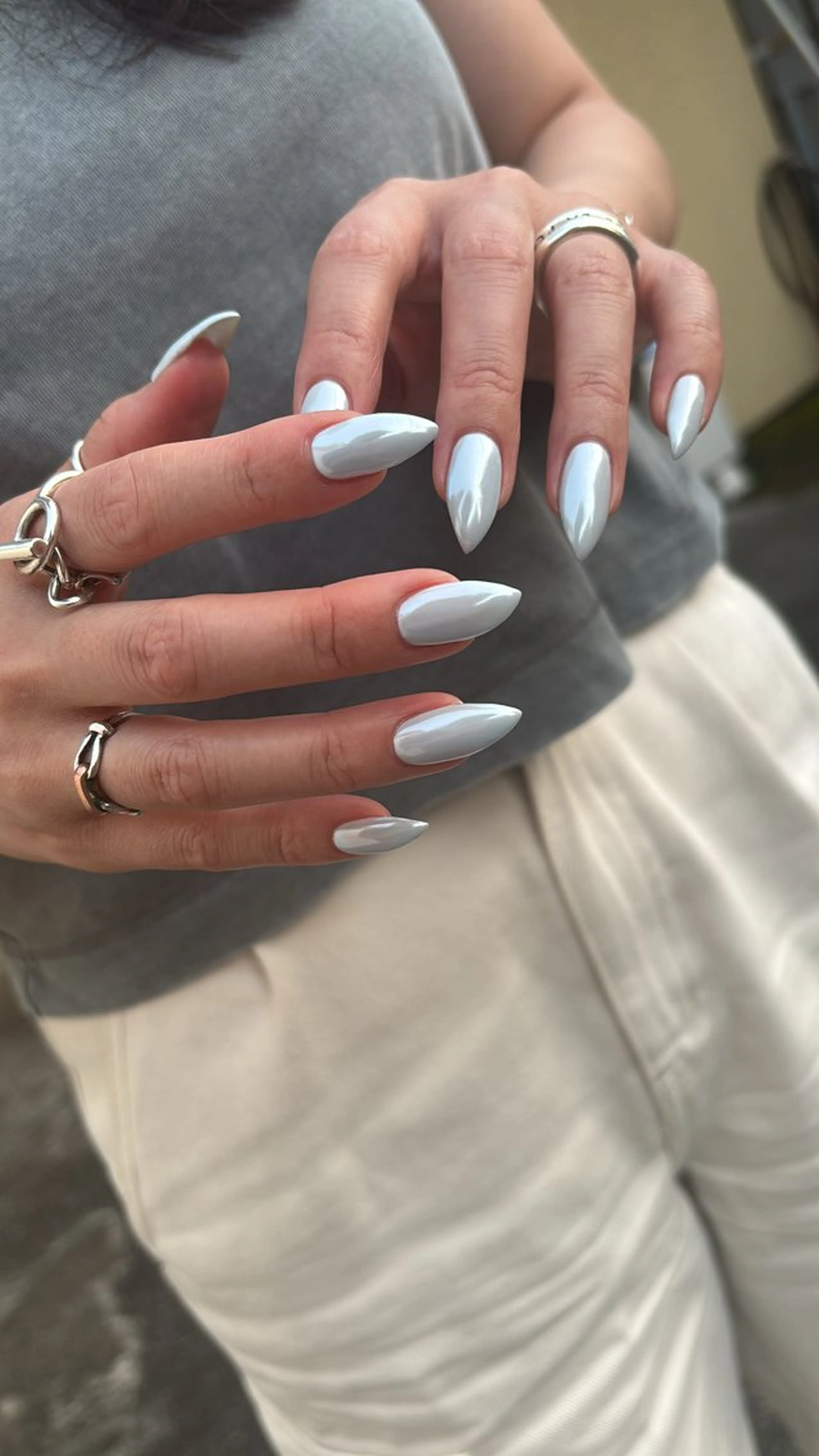 ネイル nailsalon　hue所属・小山 羽奈のネイルデザイン