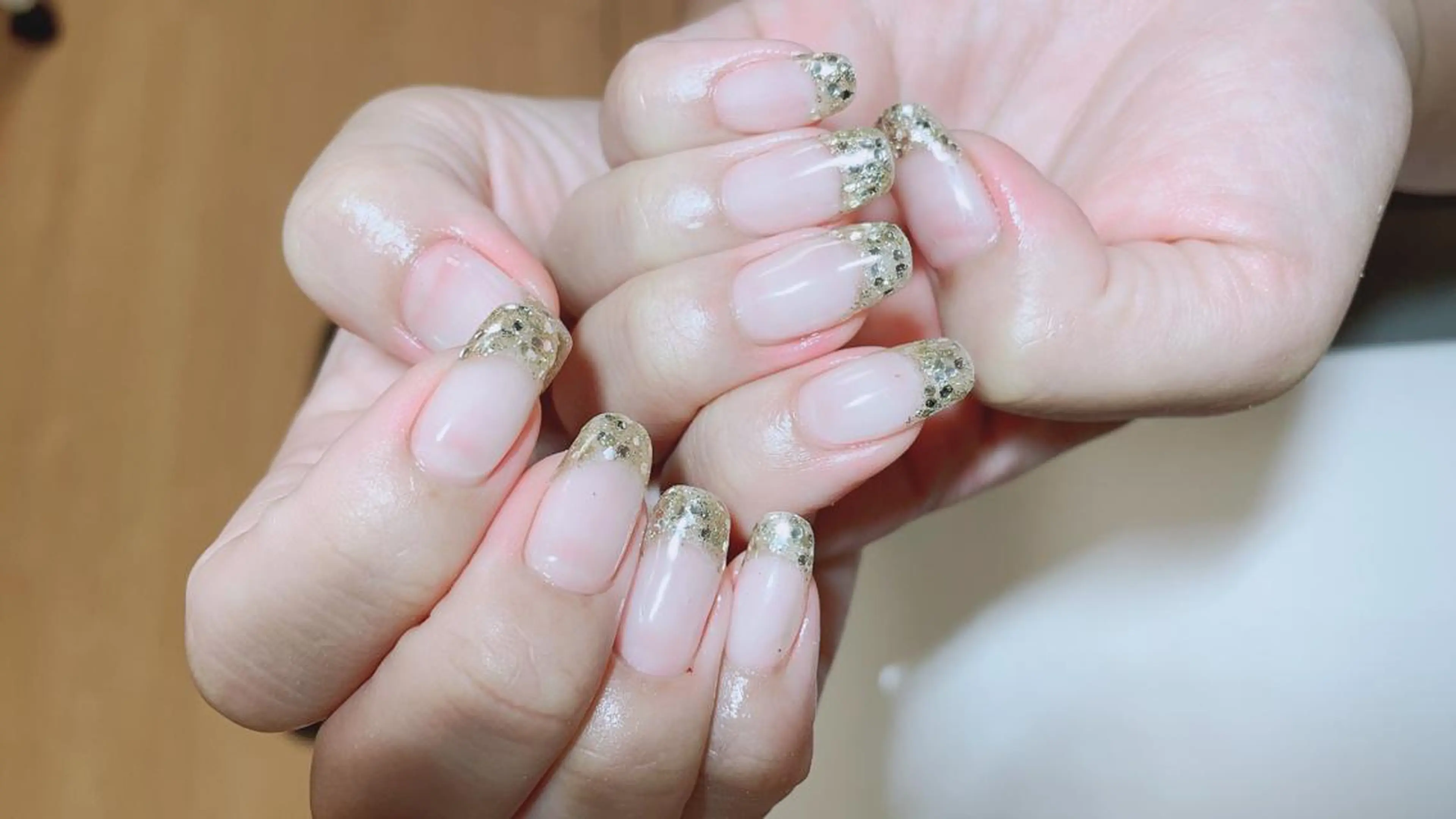 ネイル ハンドネイル emi ...の眉毛・アイブロウイメージ