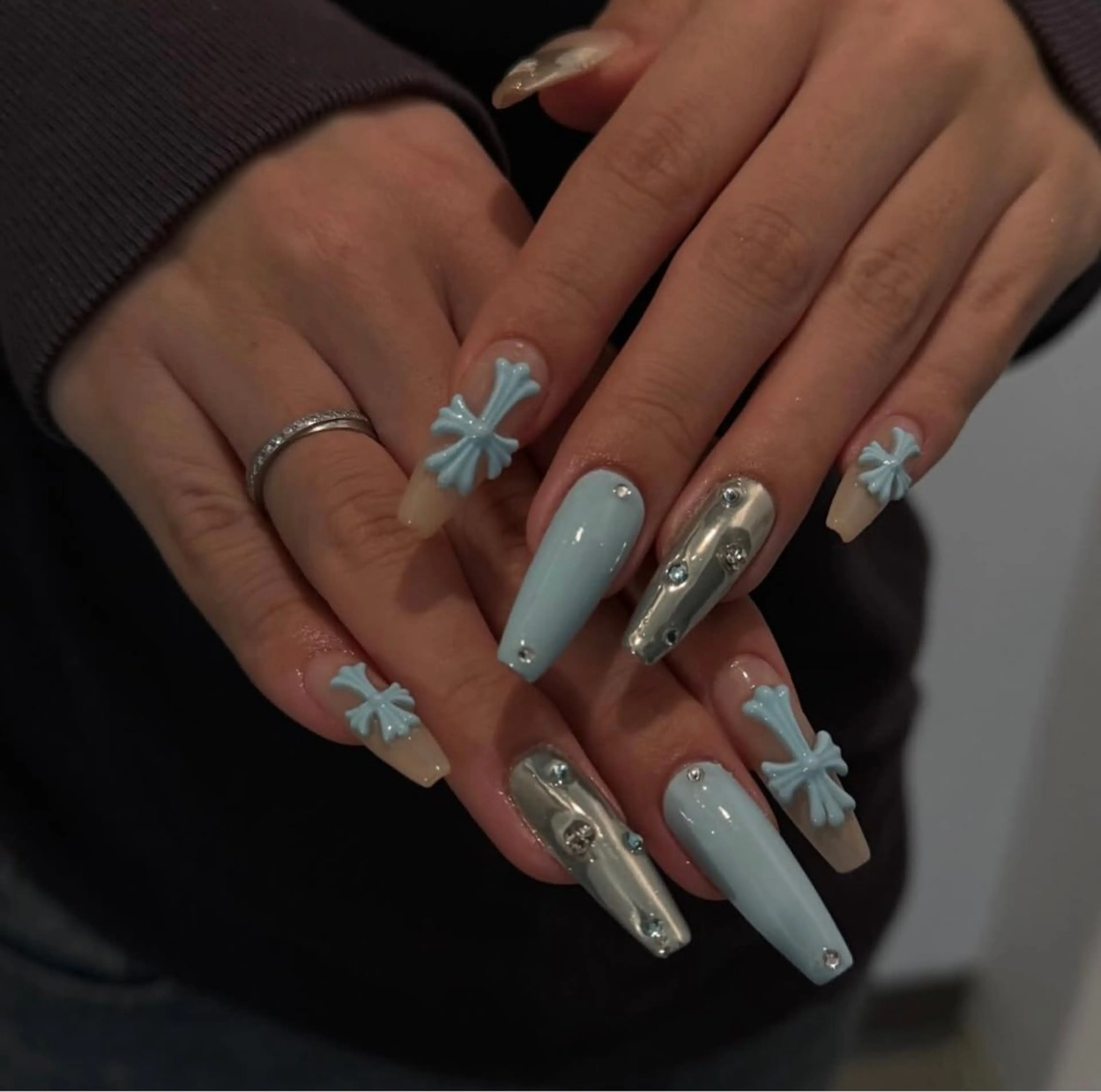 ネイル ハンドネイル NiJi Nailsのネイルデザイン