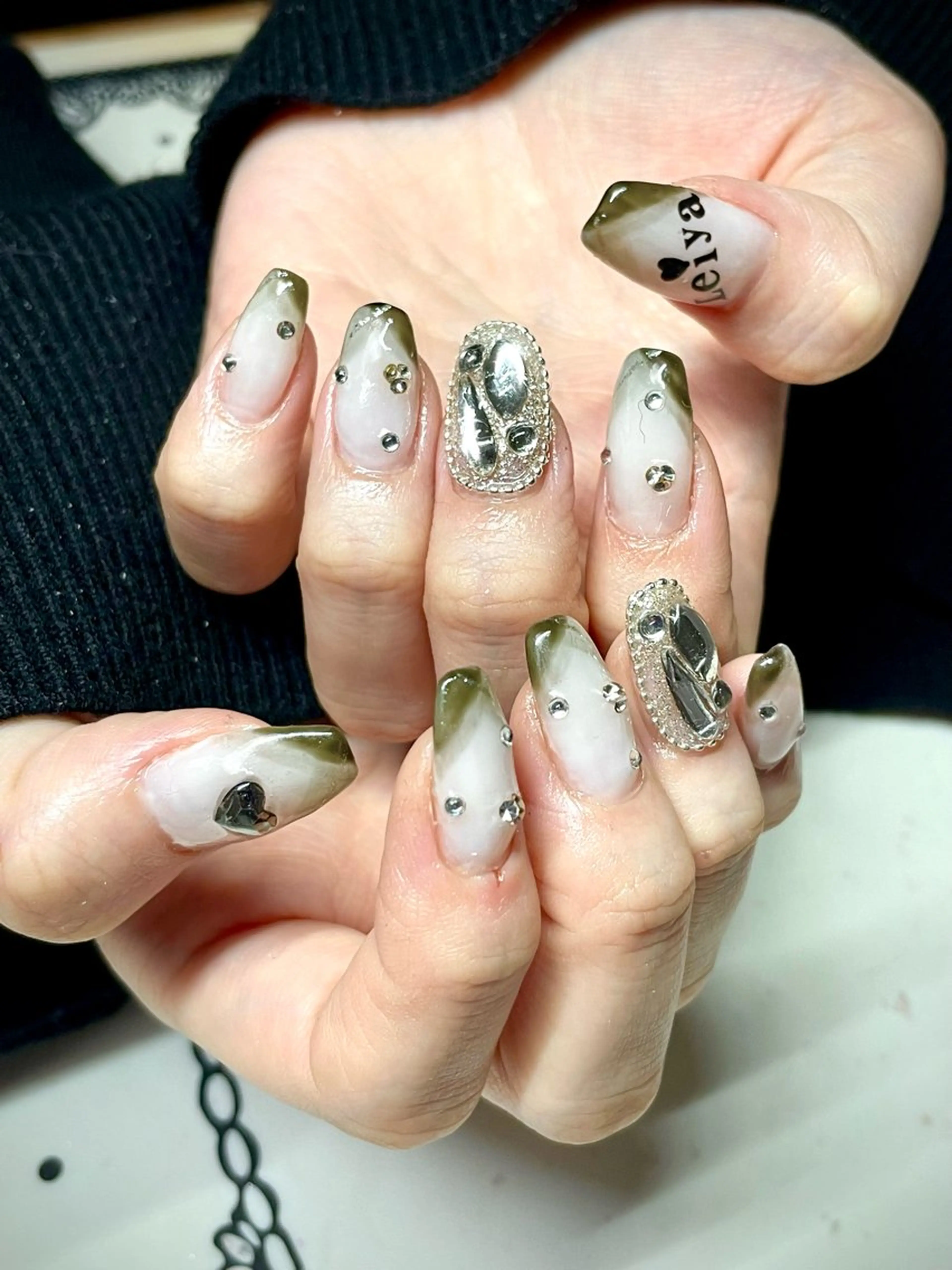 ネイル ハンドネイル nailsalon sugarr所属・nailist cocoのネイルデザイン