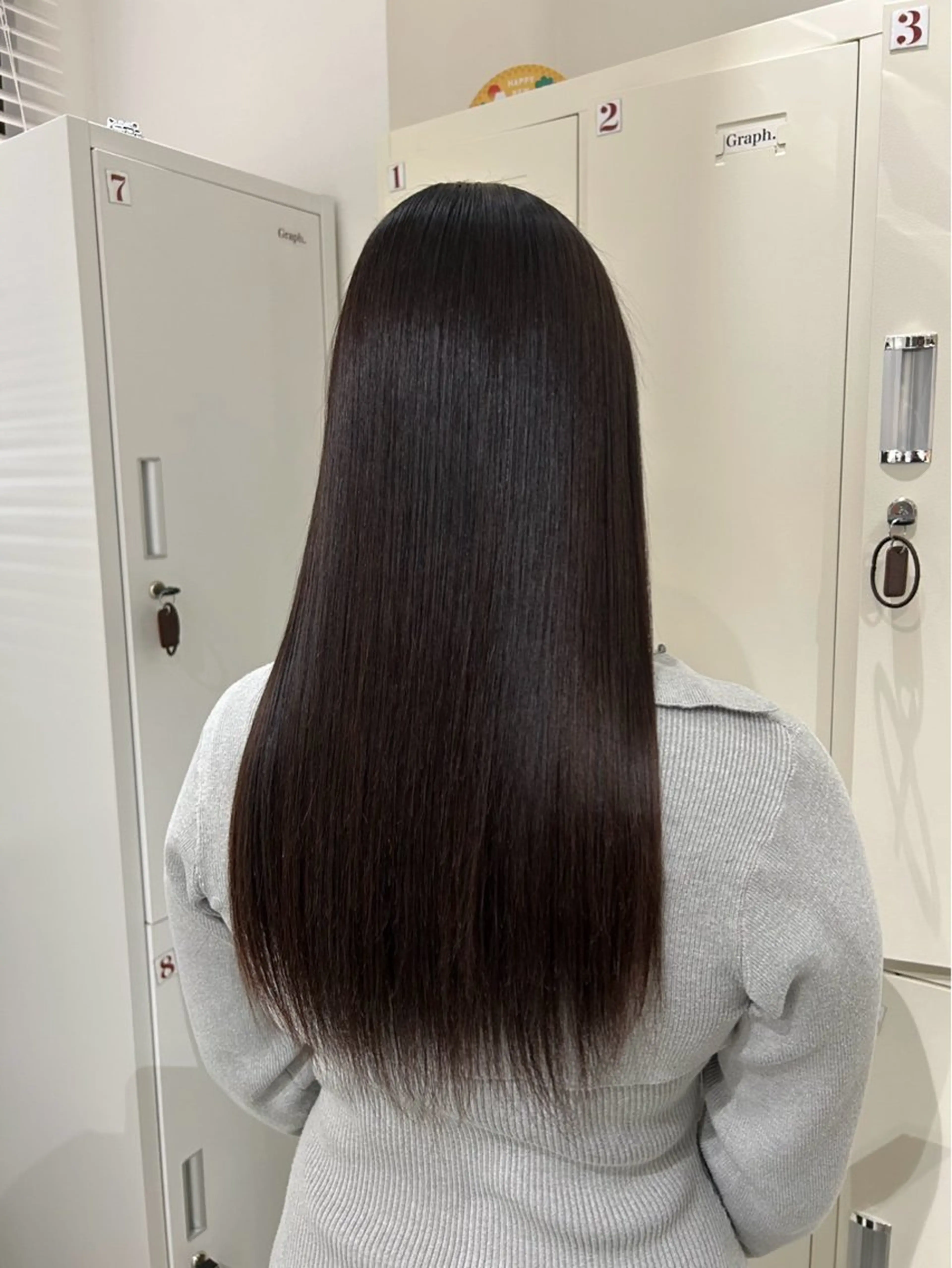 ロング 縮毛矯正 原口 桃歌のヘアスタイル