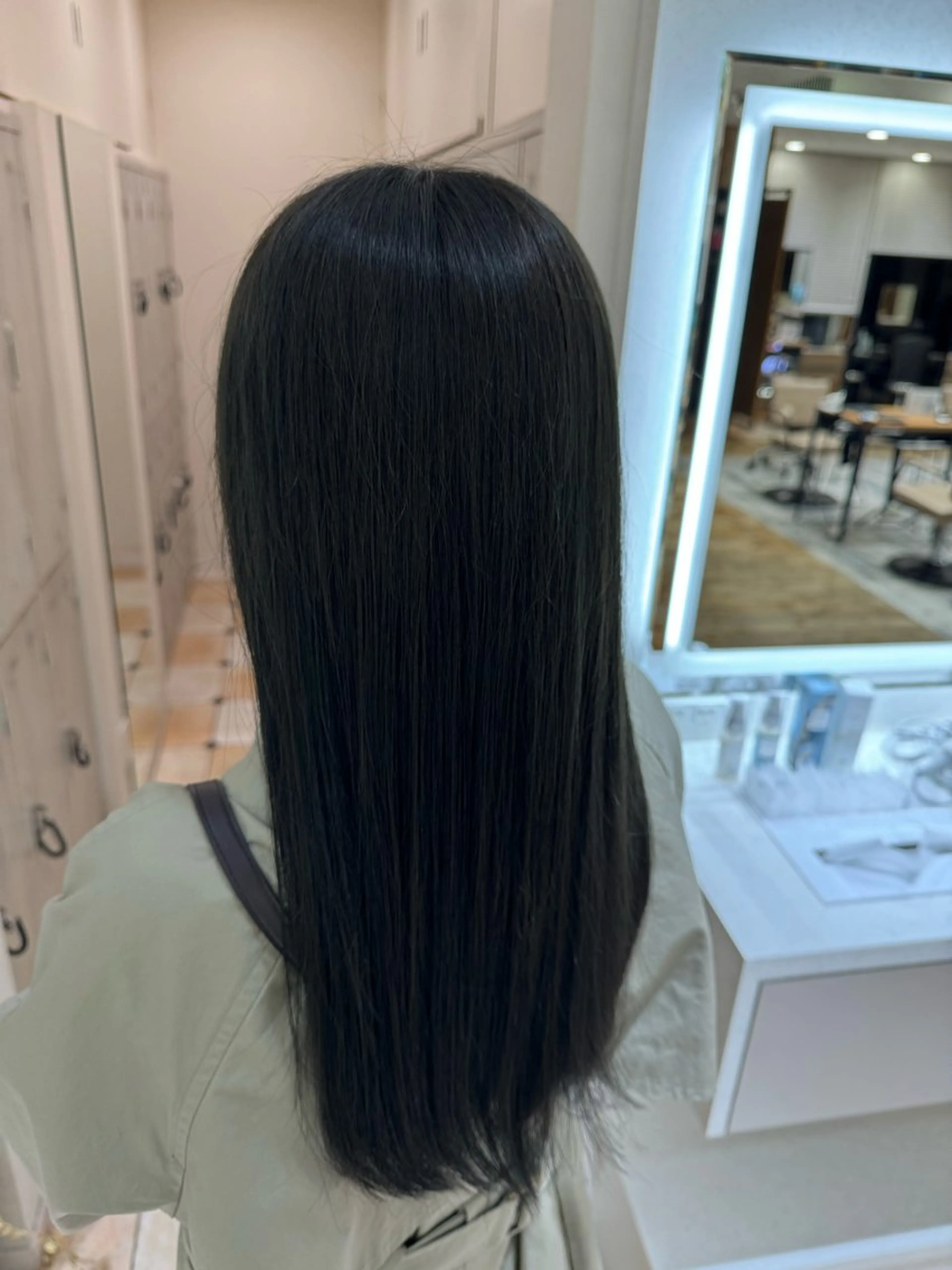 セミロング 透明感カラー🎨 田嶋翔真のヘアスタイル