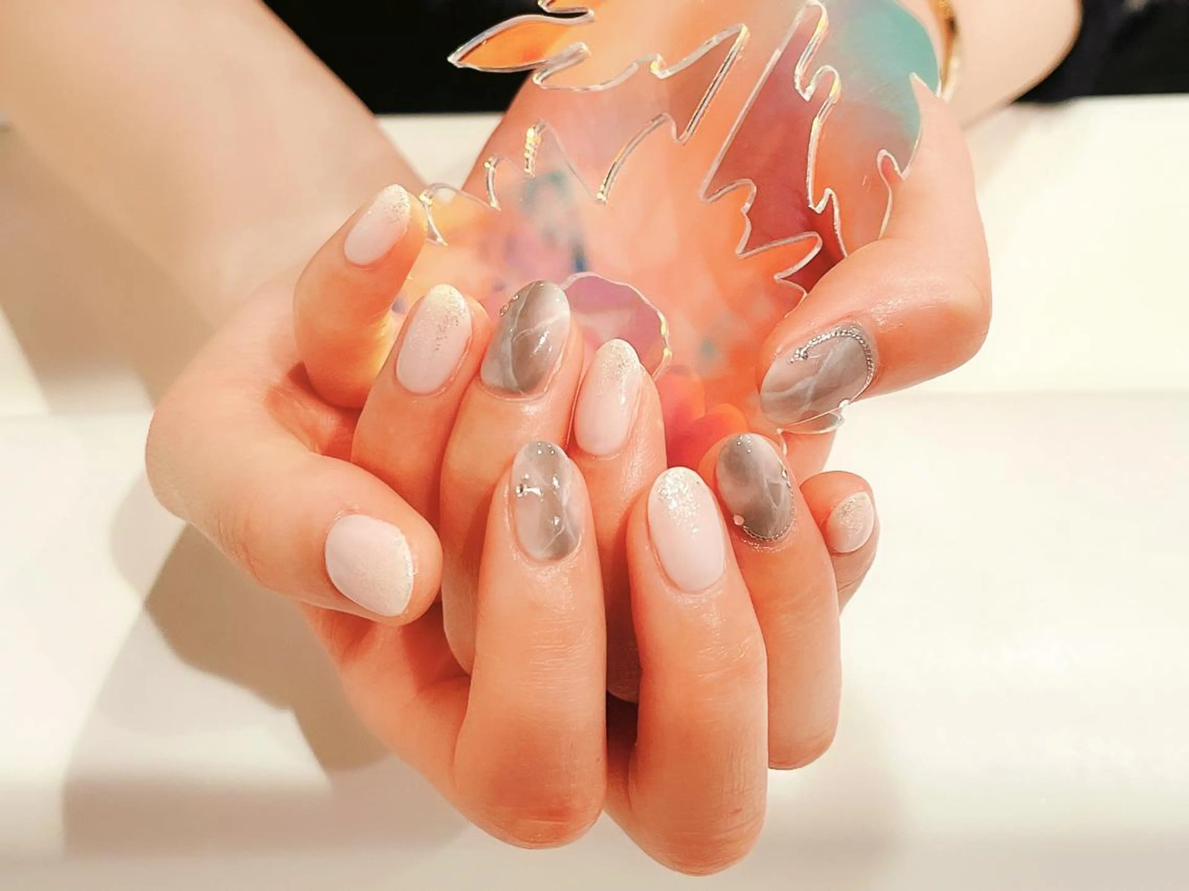 ネイル 大理石ネイル(マーブル) ニュアンスネイル ハンドネイル Protea ❁⃘*.ﾟ清家 美穂のネイルデザイン