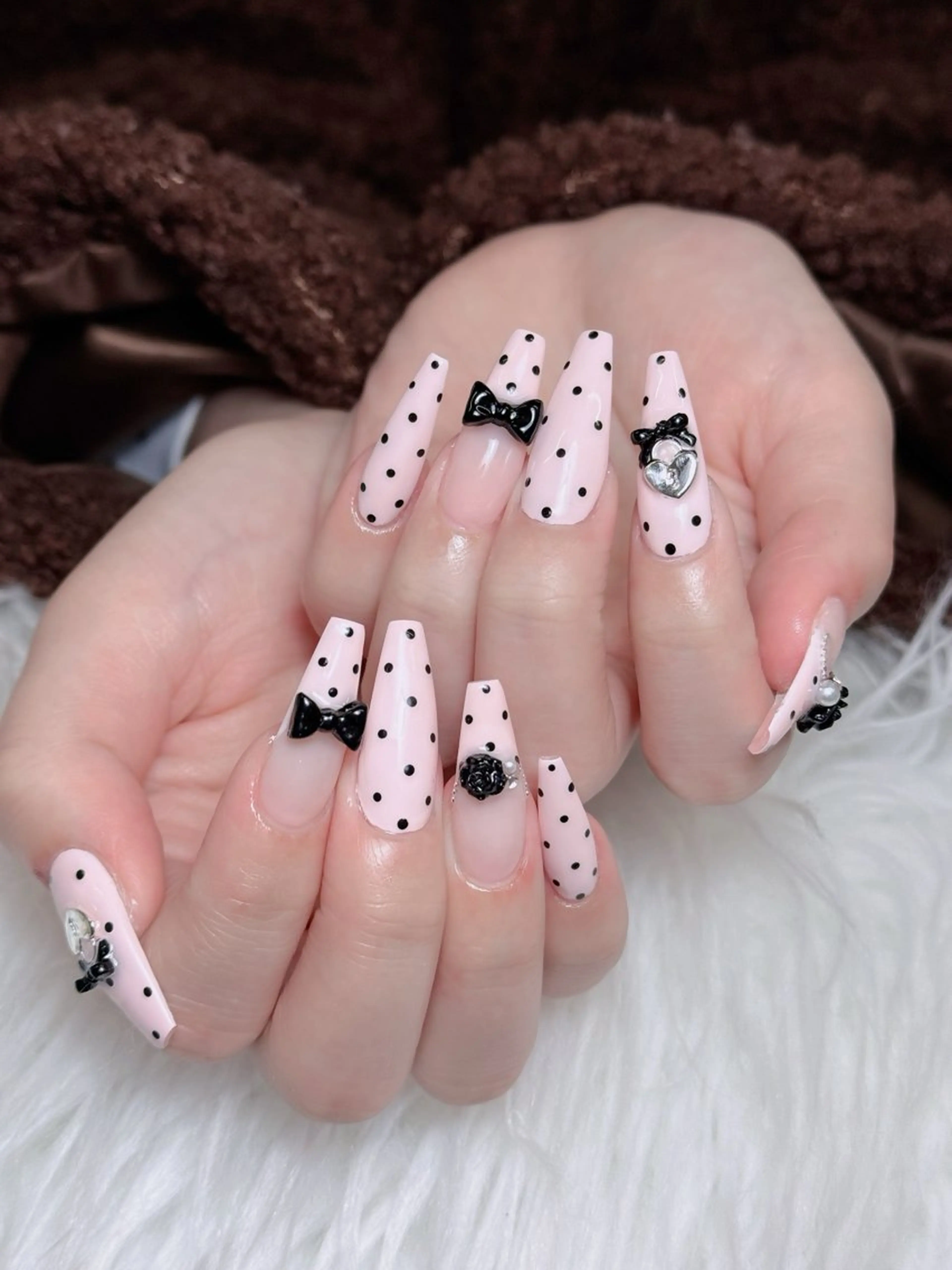 ネイル オーロラネイル チークネイル 長さ出し フレンチネイル ハロウィン ハンドネイル Lumi Nail 新大久保3‘のネイルデザイン