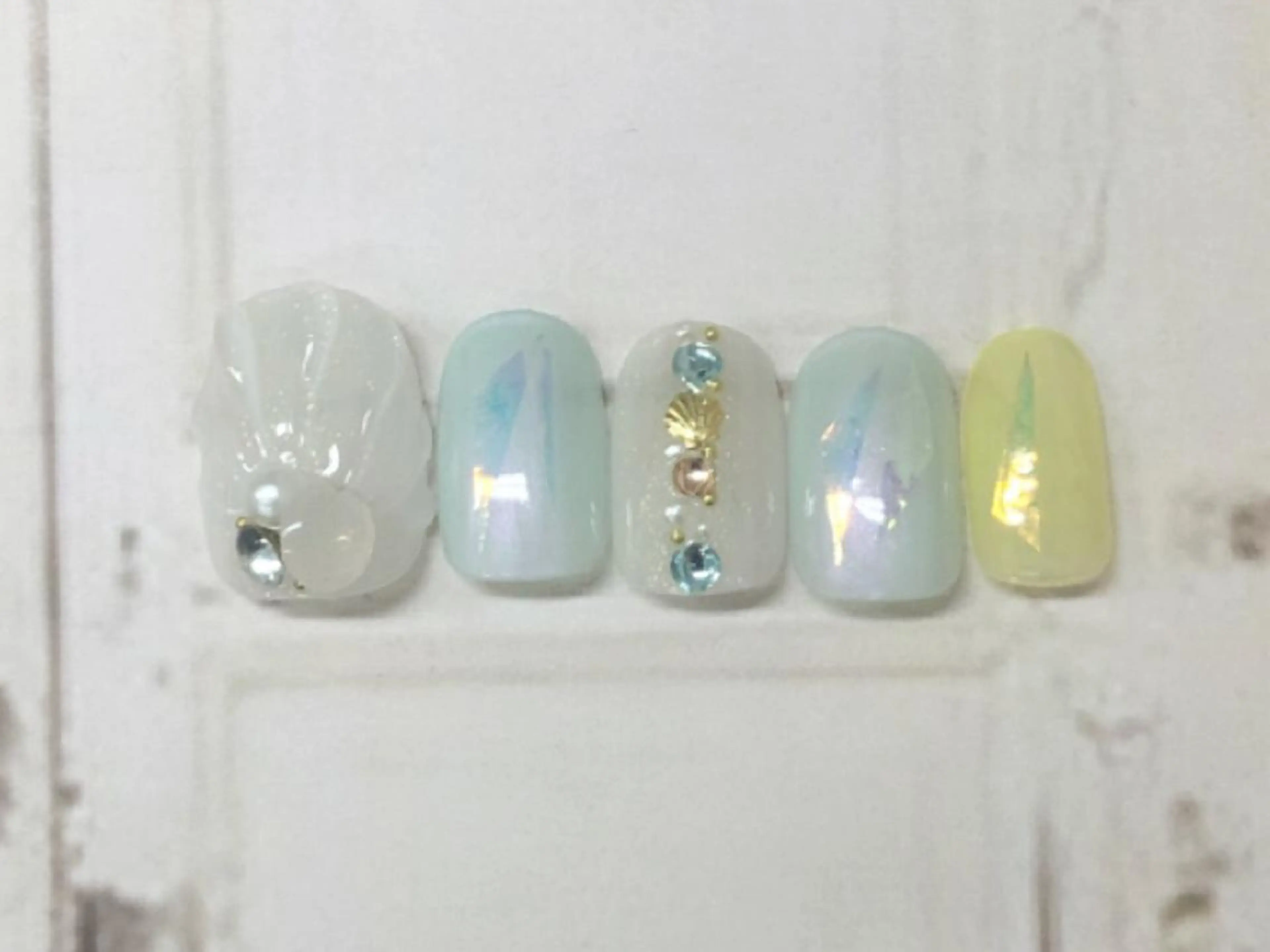 ショート カラー ネイル chéri sinagawaのネイルデザイン