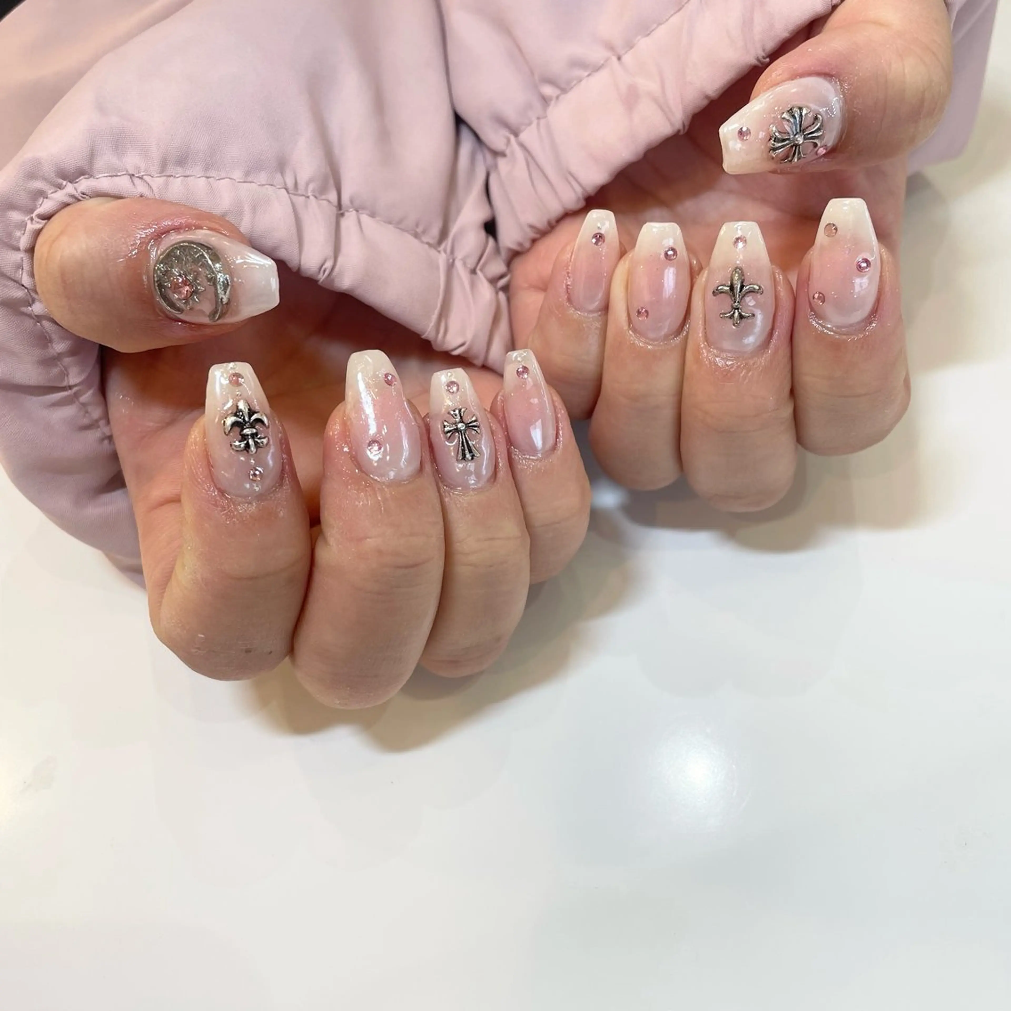 ネイル Nail Salon Gummi.のネイルデザイン
