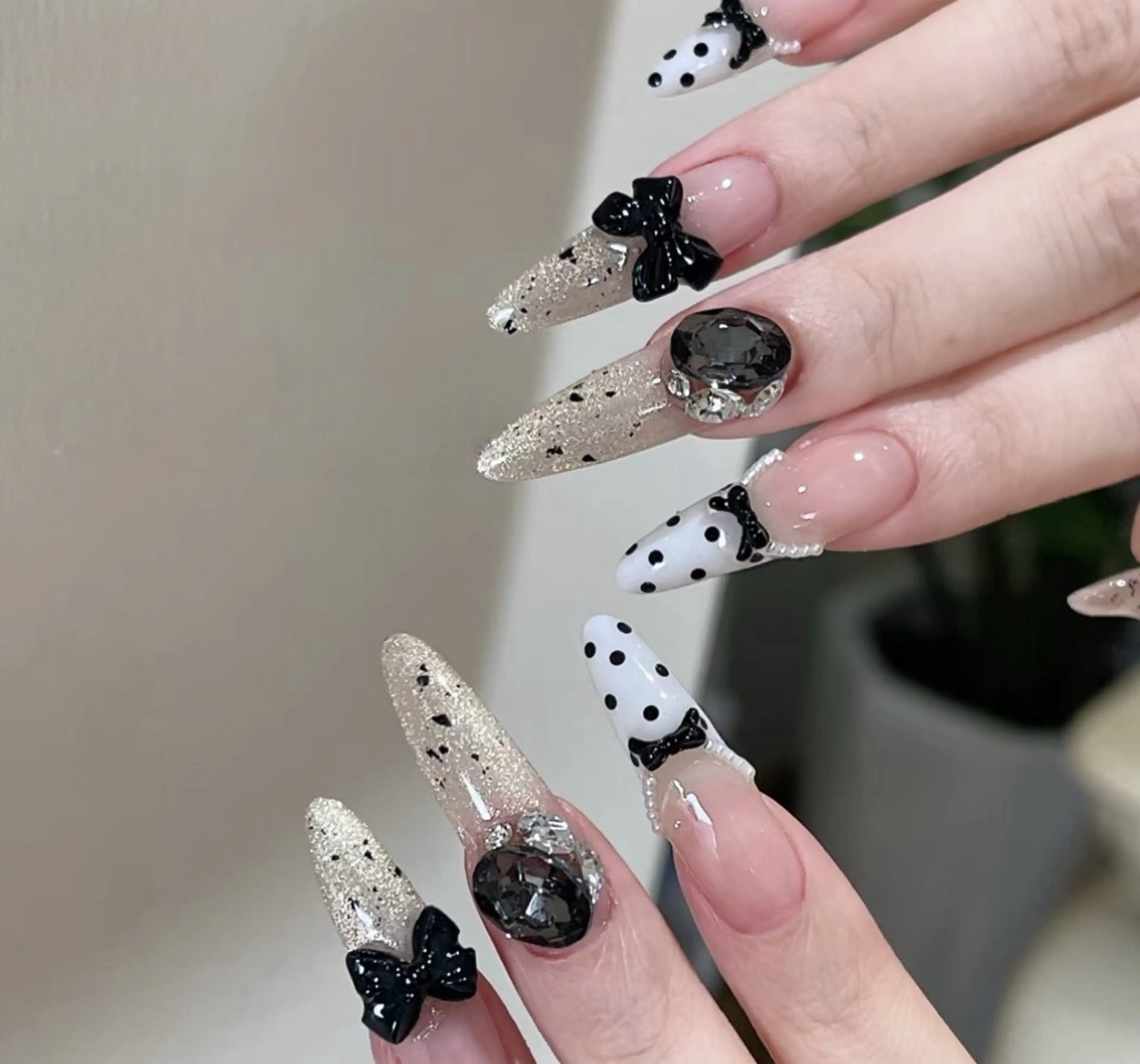 ネイル ハンドネイル ハンドケア 🍑 momo_nailのネイルデザイン