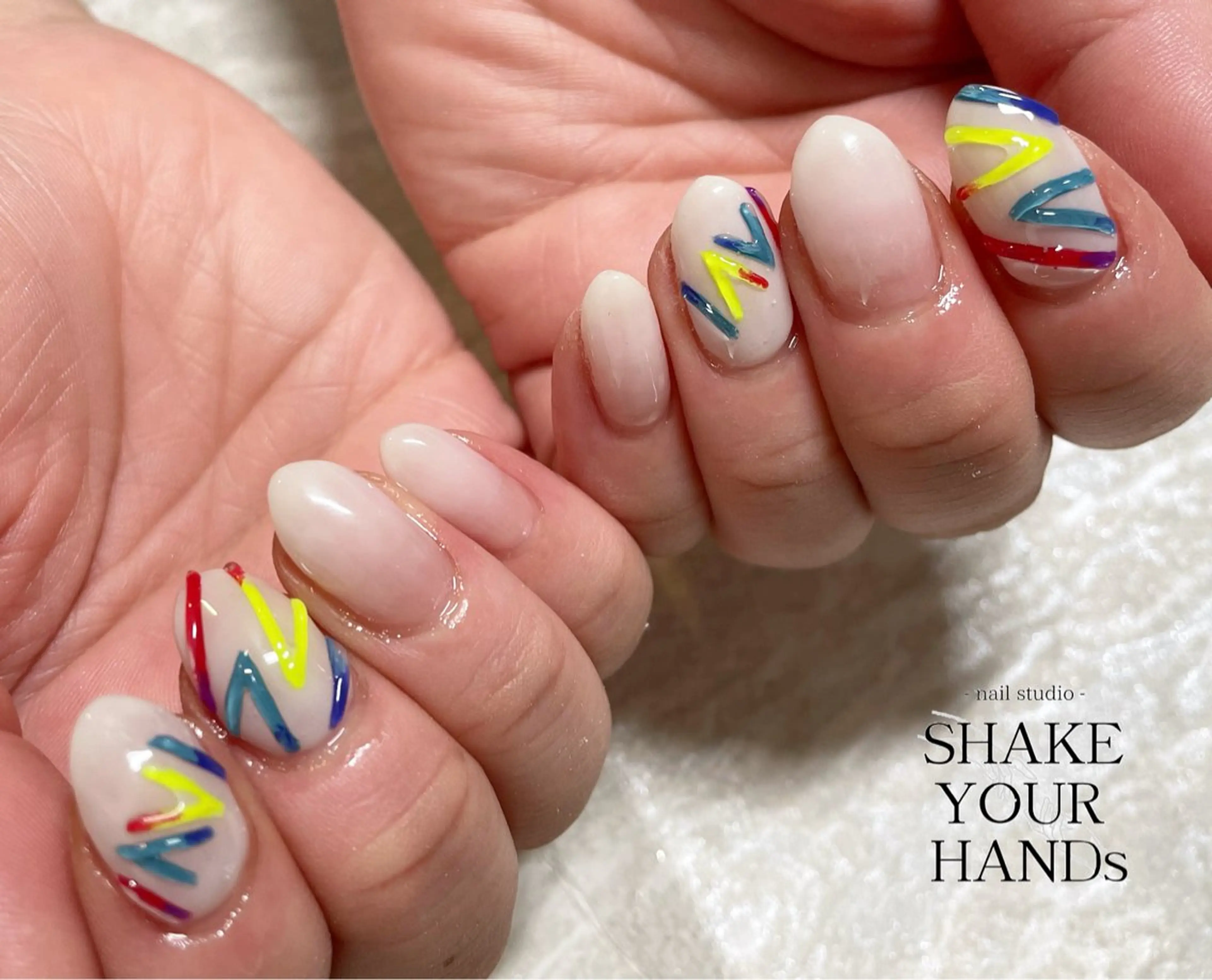 ネイル ハンドネイル ネイルスタジオ シェイクユアハンズのネイルデザイン