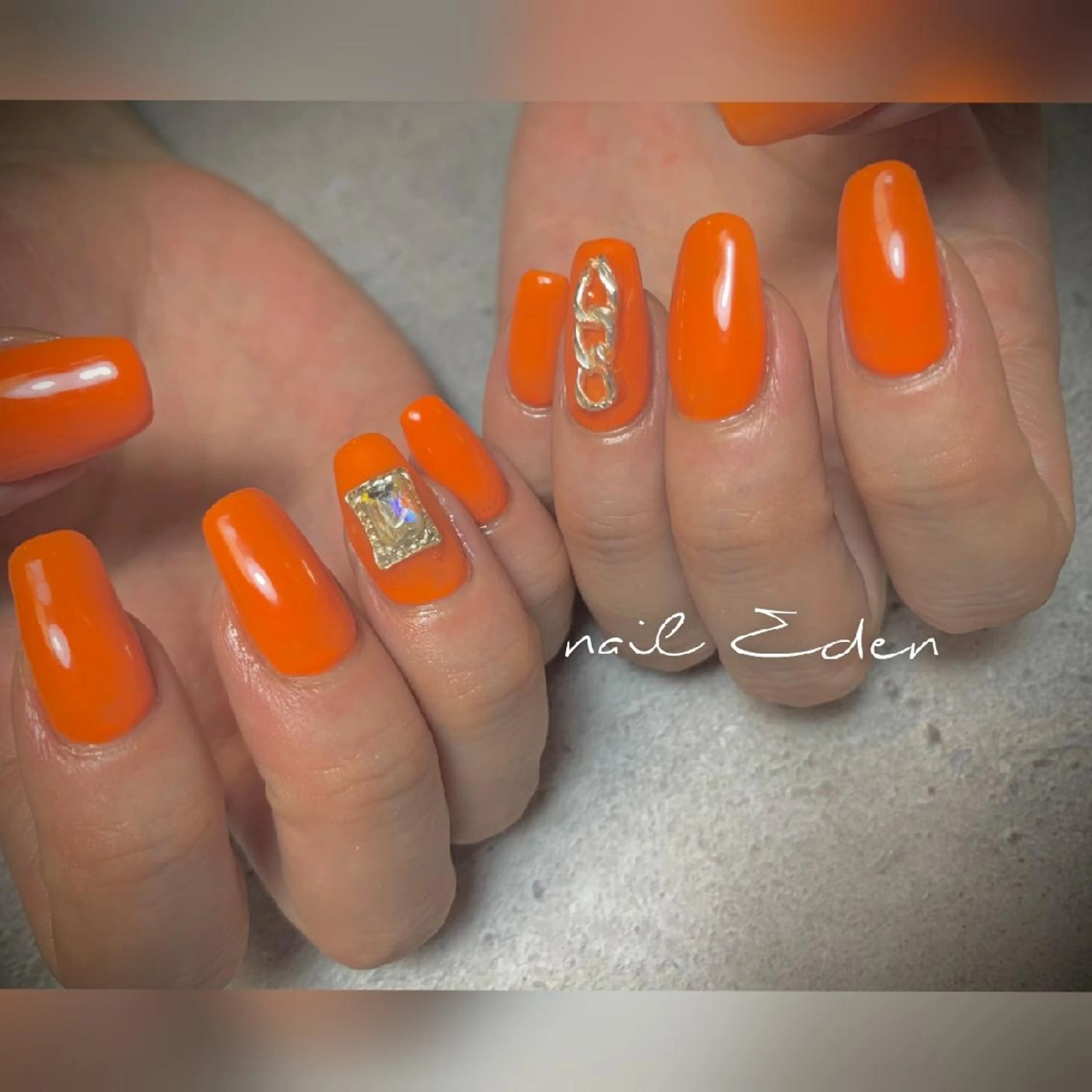 ネイル オレンジ ハンドネイル ハンドケア Eden　private nail saron所属・Eden ♾️のネイルデザイン