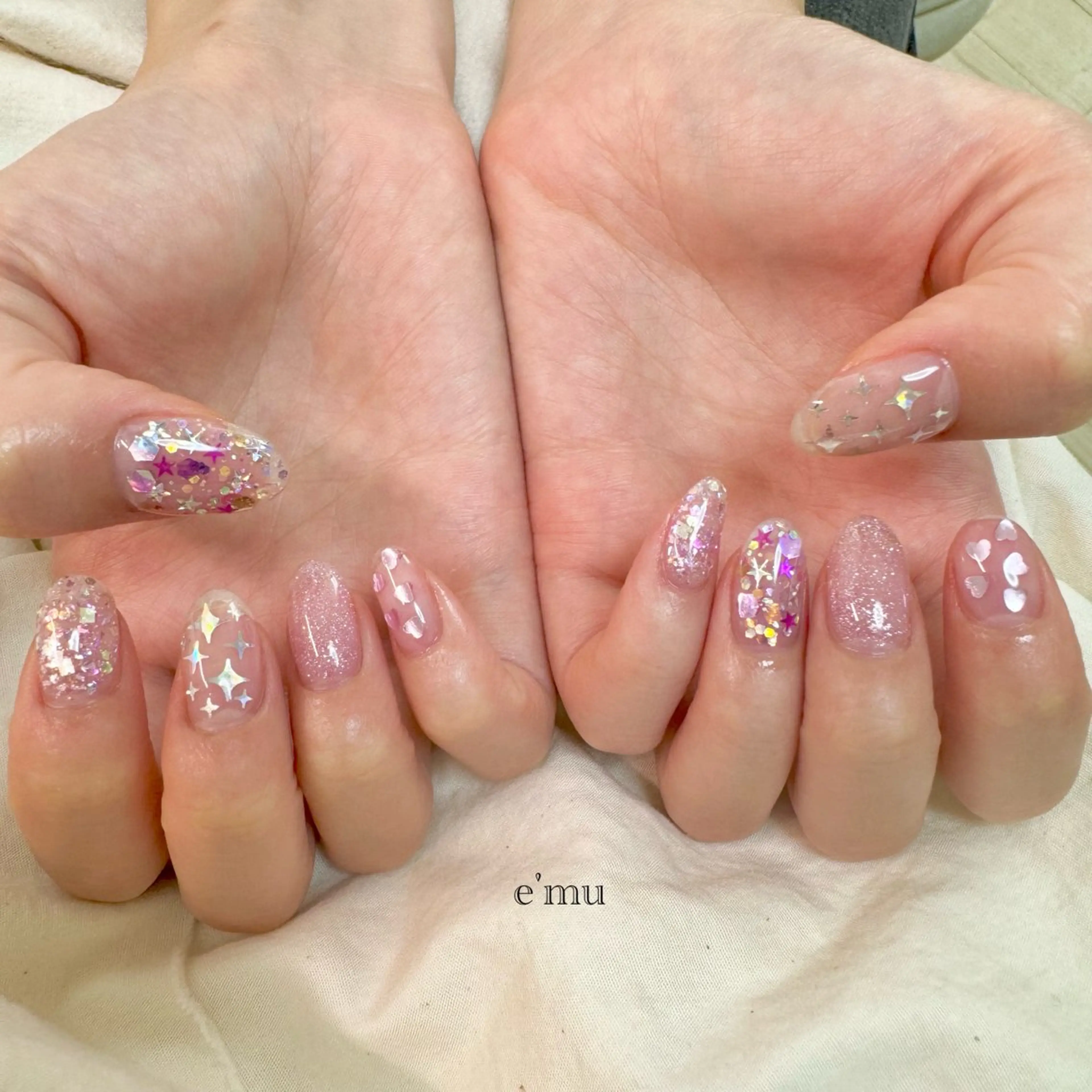 ネイル キラキラネイル 夏ネイル ハンドネイル nail salon e'mu💐のネイルデザイン