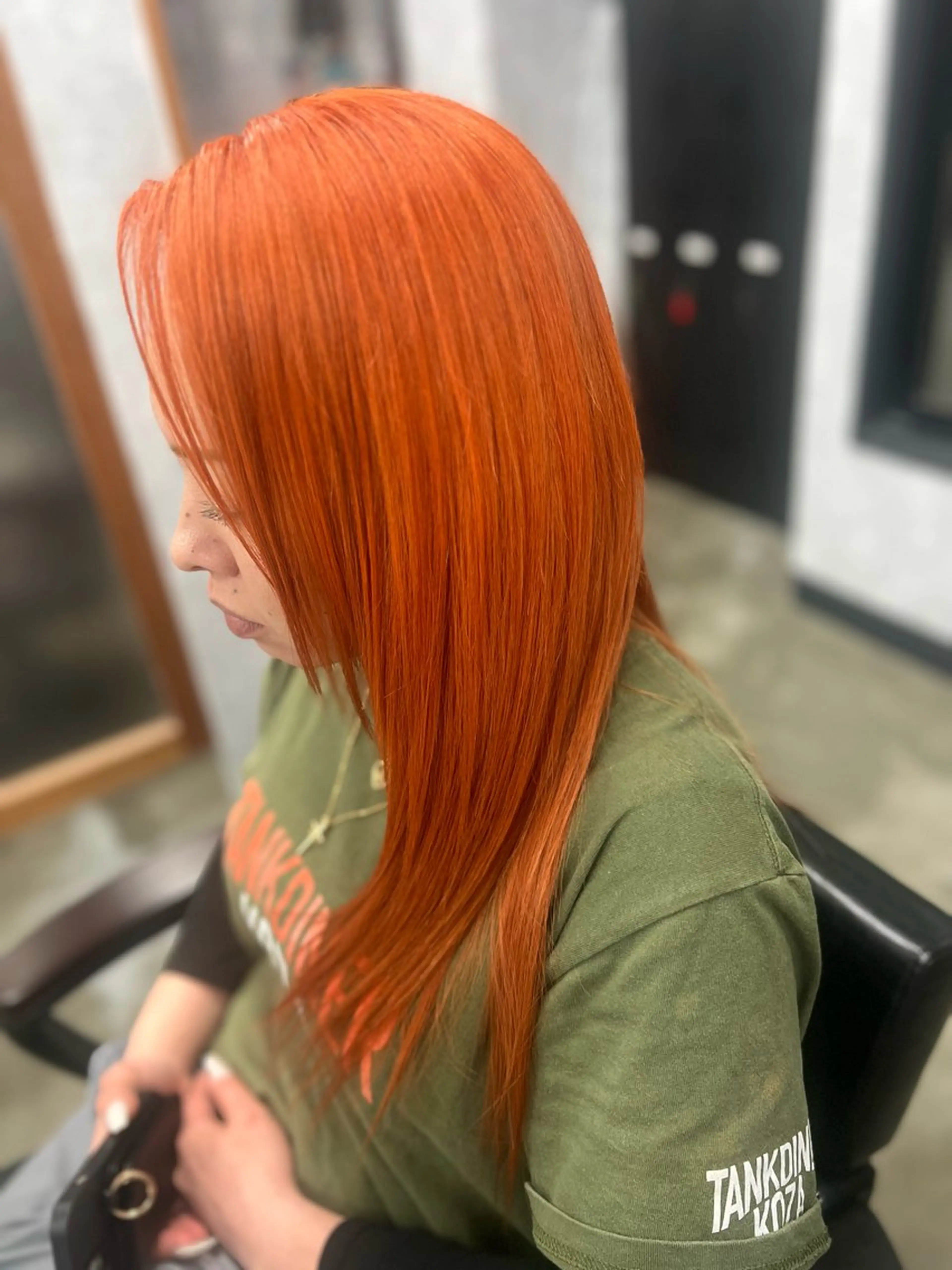 ロング カラー ブリーチ ケアブリーチ オレンジ 髪質改善 ロング ヘアカラー Style Tのヘアスタイル