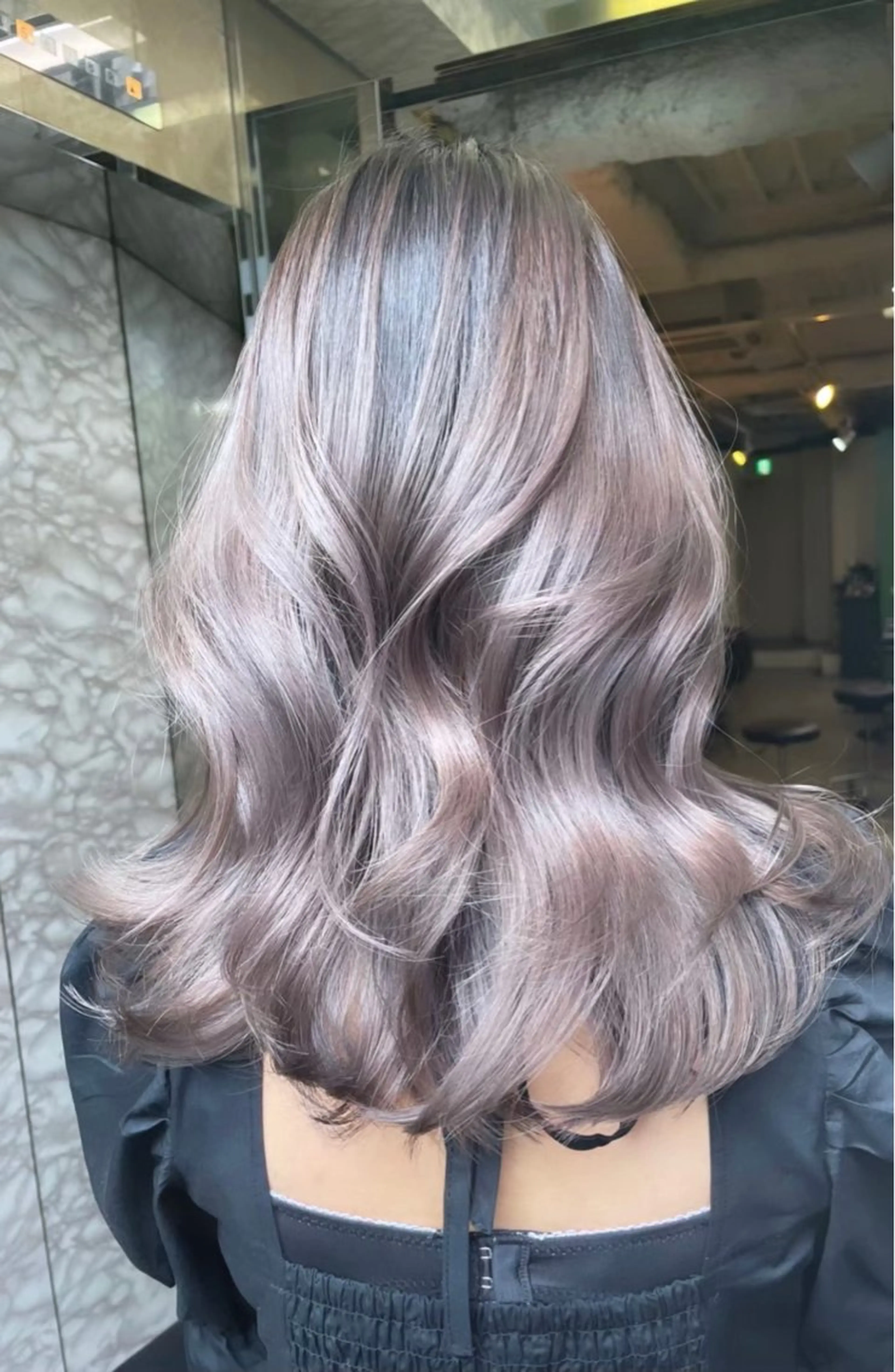 ミディアム カラー 🌷横浜/レイヤー /艶カラー🌷のヘアスタイル