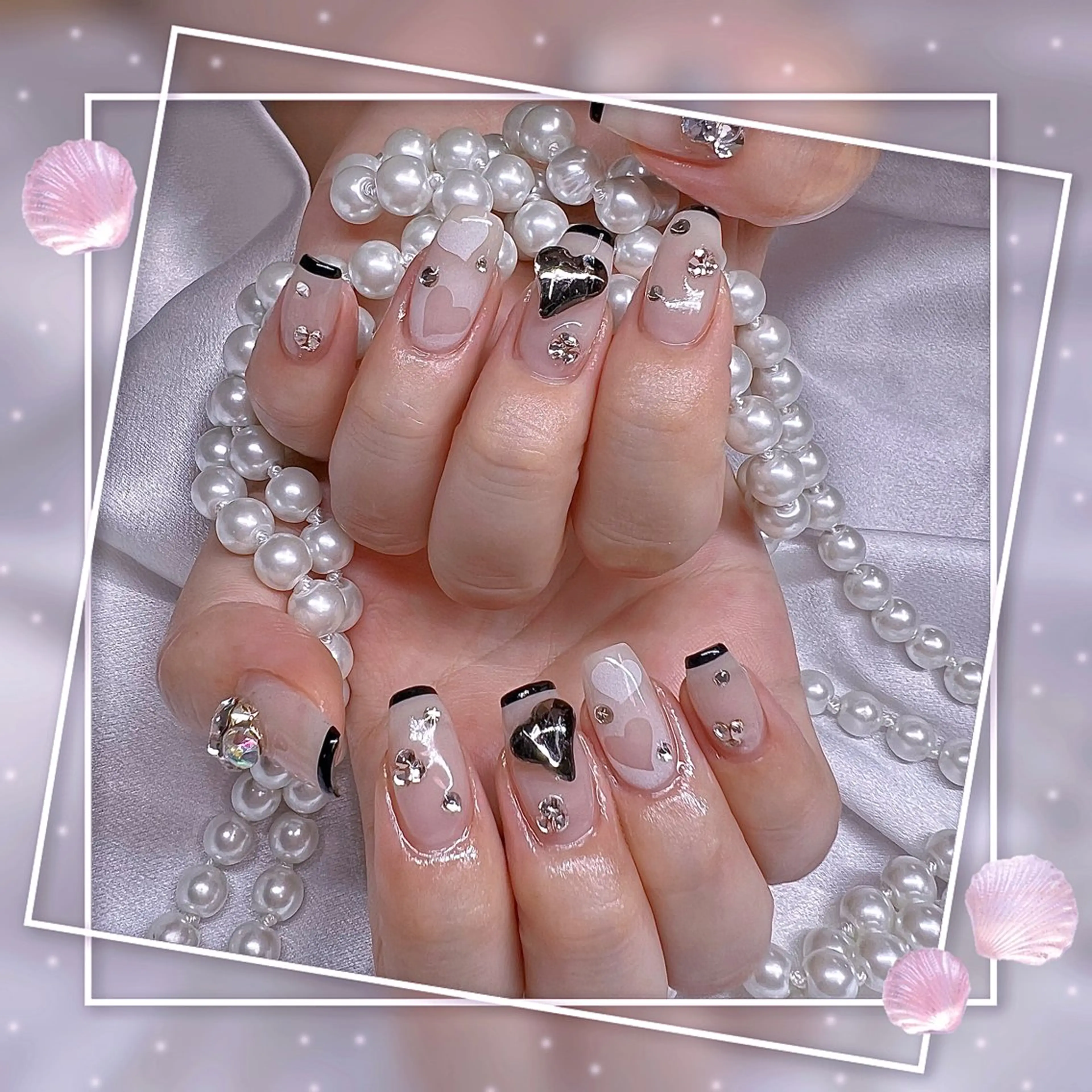 ネイル フレンチネイル グラデーション キラキラネイル 韓国ネイル マグネットネイル ハンドネイル Chill Nailsalonのネイルデザイン