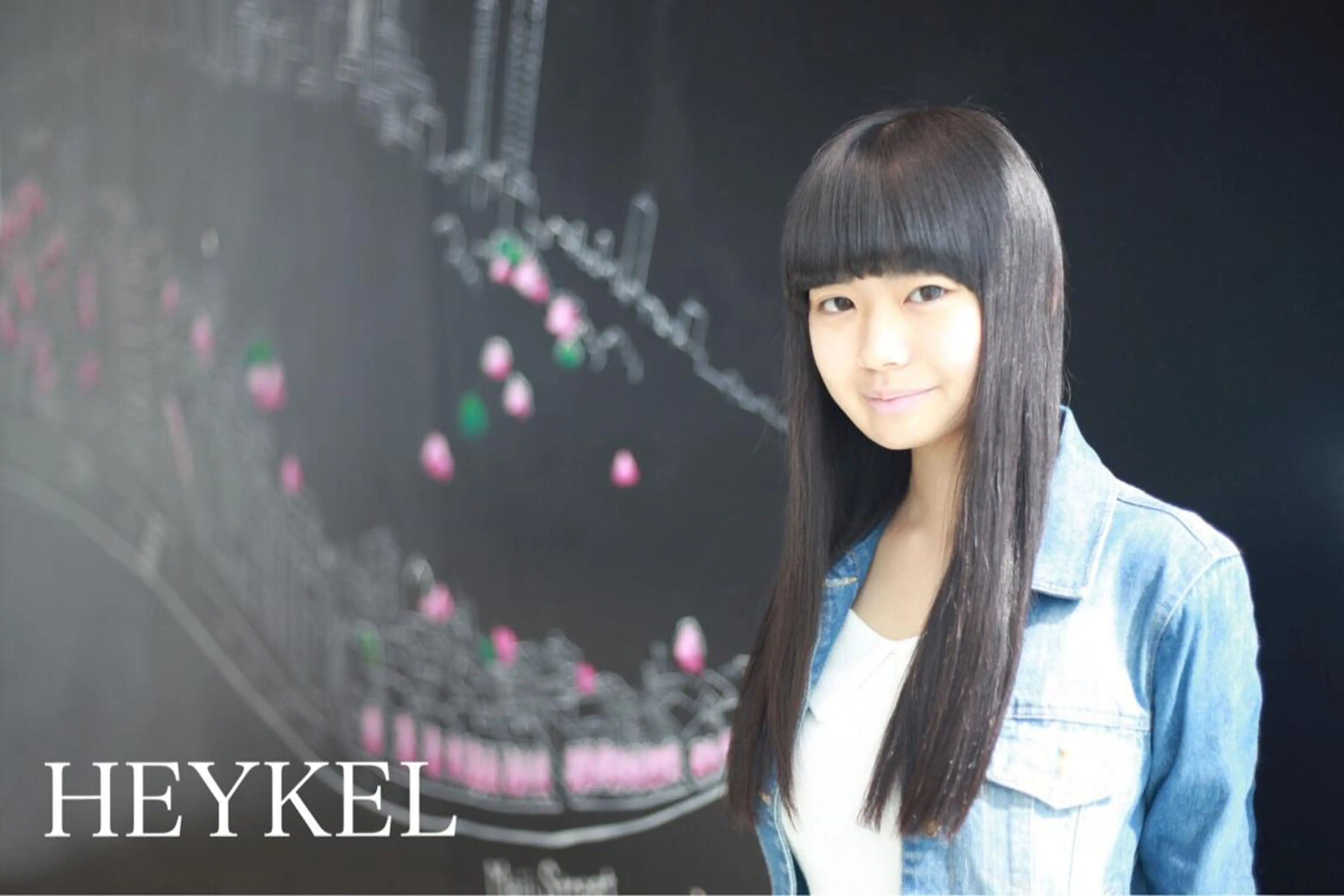 ミディアム セミロング ロング カラー 黒髪 ロング Re:ta KANZOのヘアスタイル