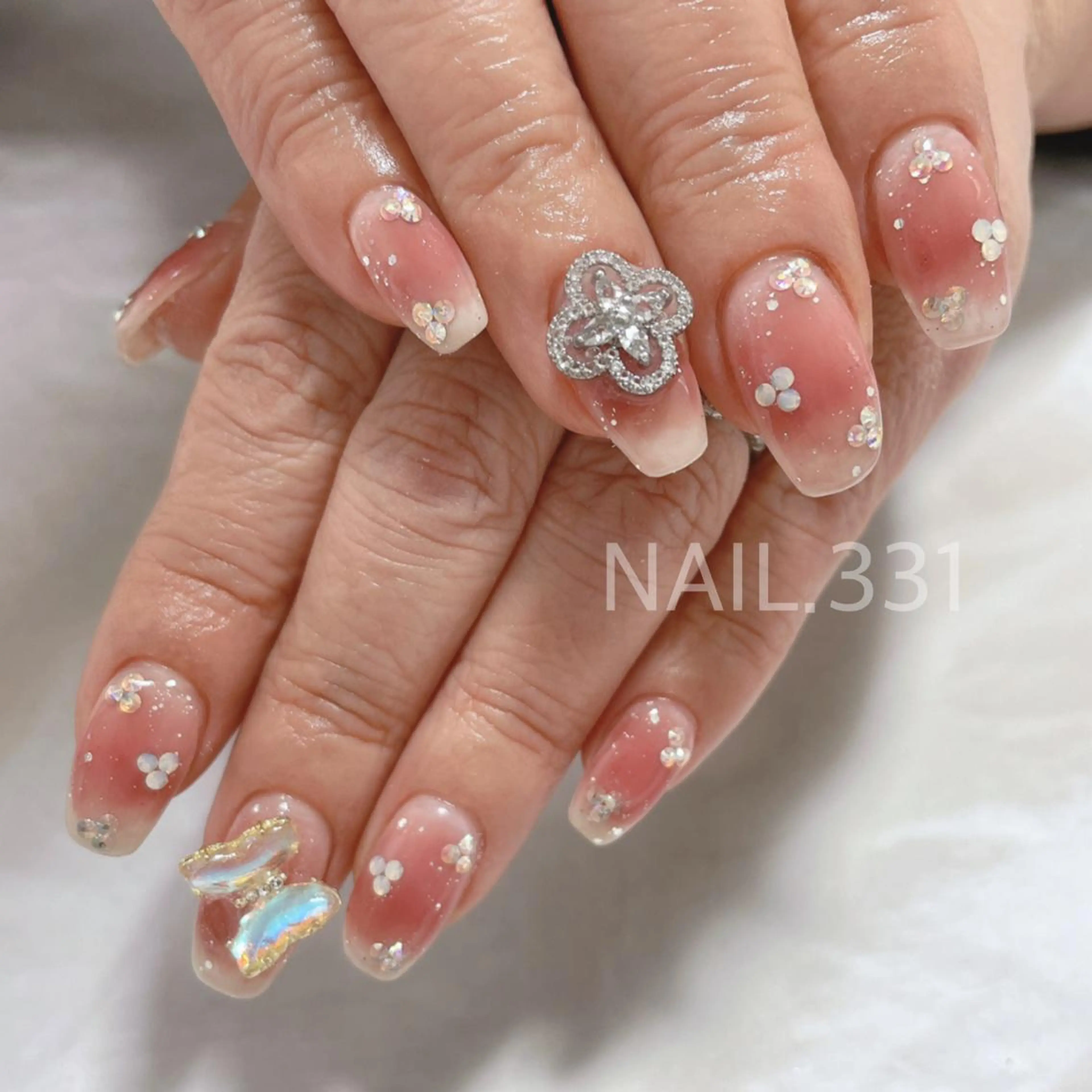 ネイル NAIL.331所属・Nail 331のネイルデザイン