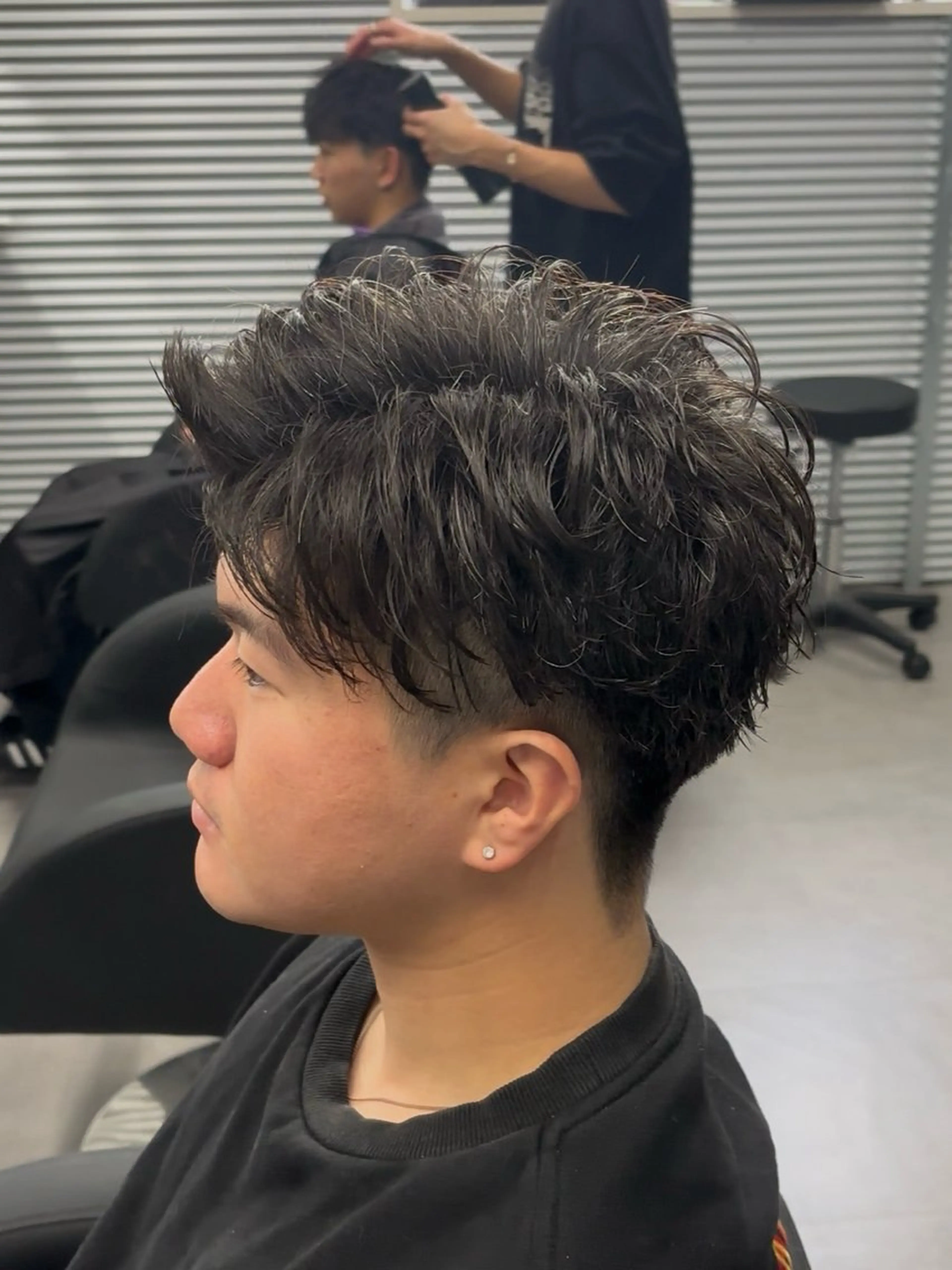 パーマ メンズ ビジネス 波巻き/ツイスパ/ 短髪/鈴木俊也のヘアスタイル