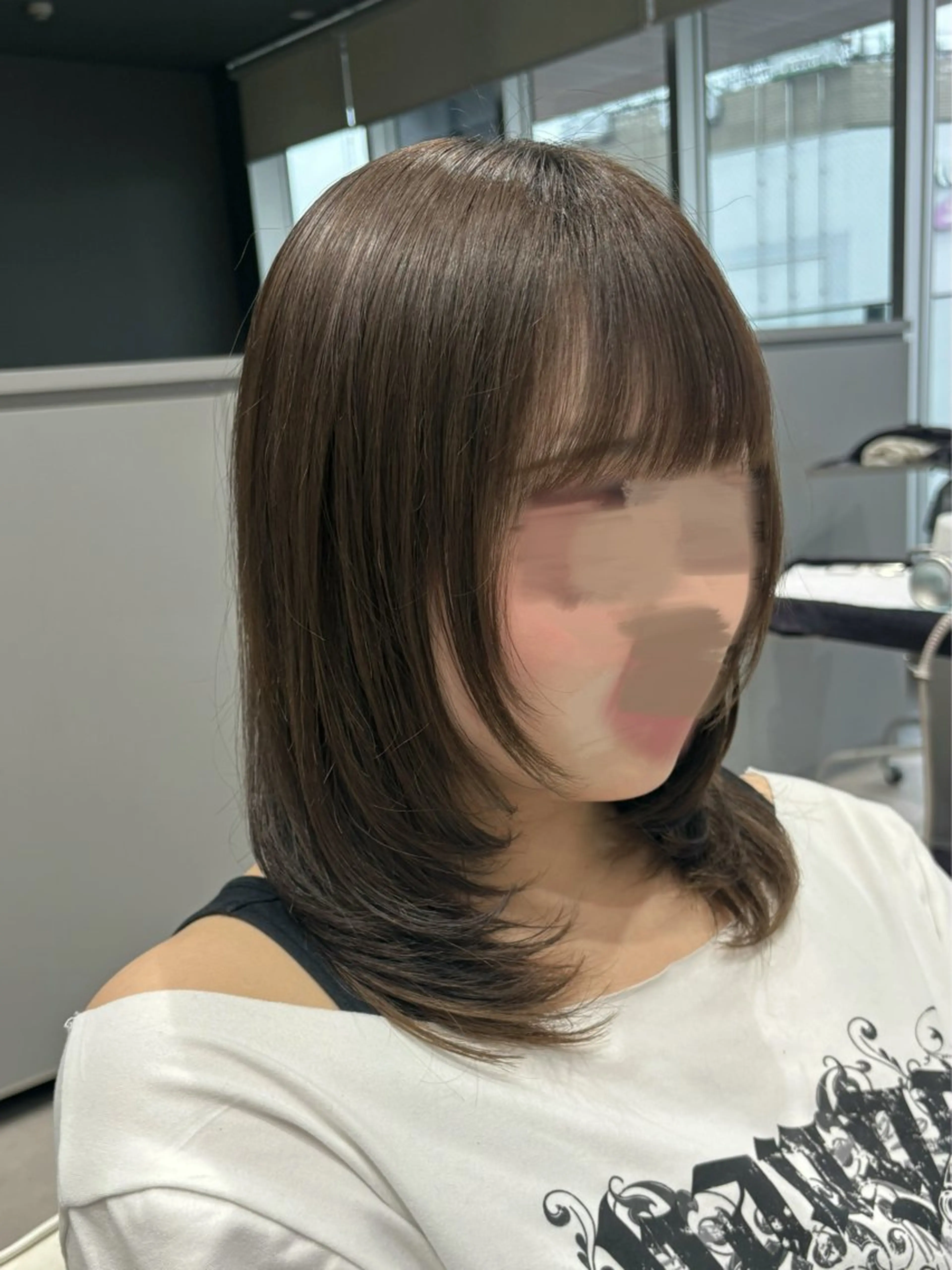 セミロング カット ハイトーン/カラー /ウルフ/RENAのヘアスタイル