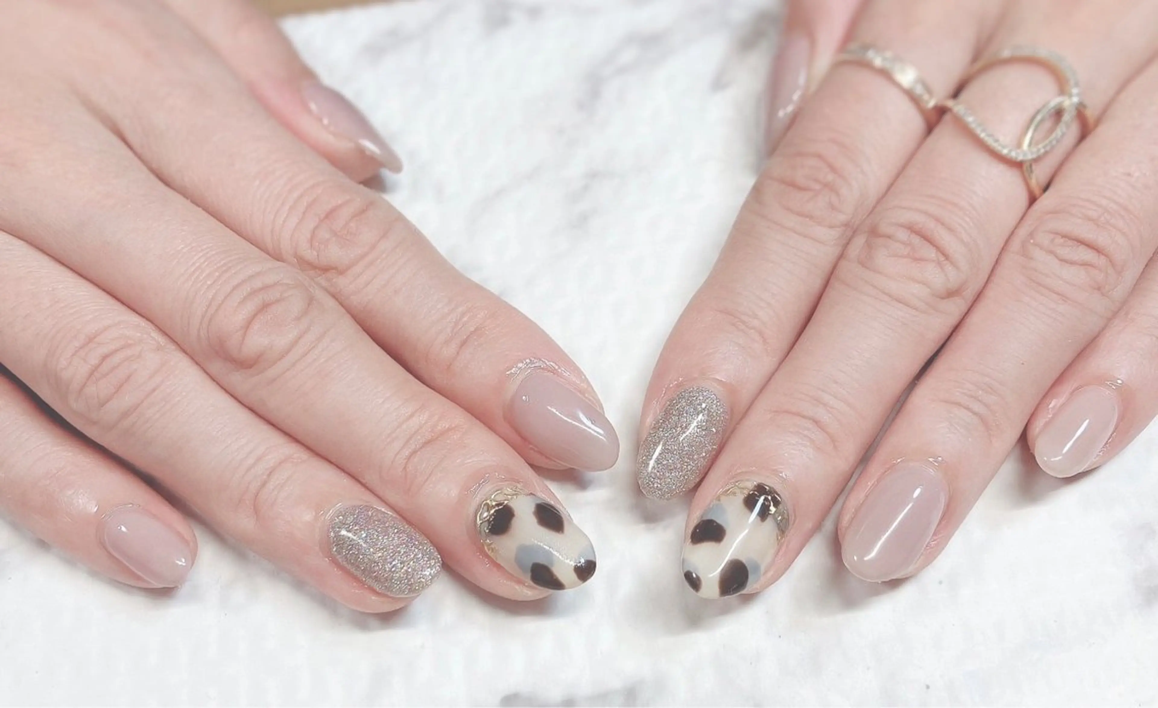 ネイル アニマル柄 アートネイル べっ甲ネイル グリーン オフィスネイル Lily Roseスタッフ一同のマツエク・マツパデザイン