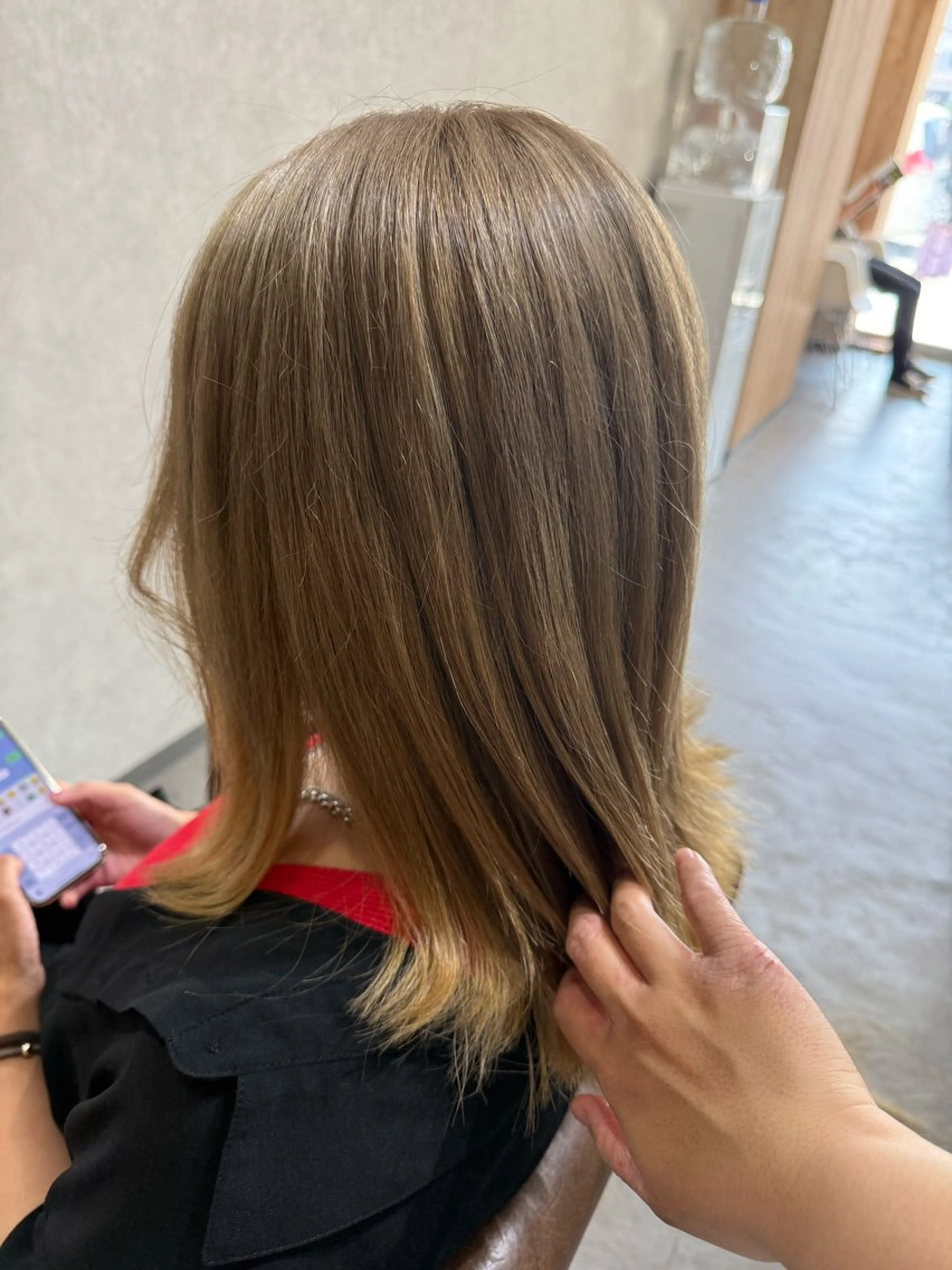 セミロング カラー ヘアカラー Bish Yanaのヘアスタイル