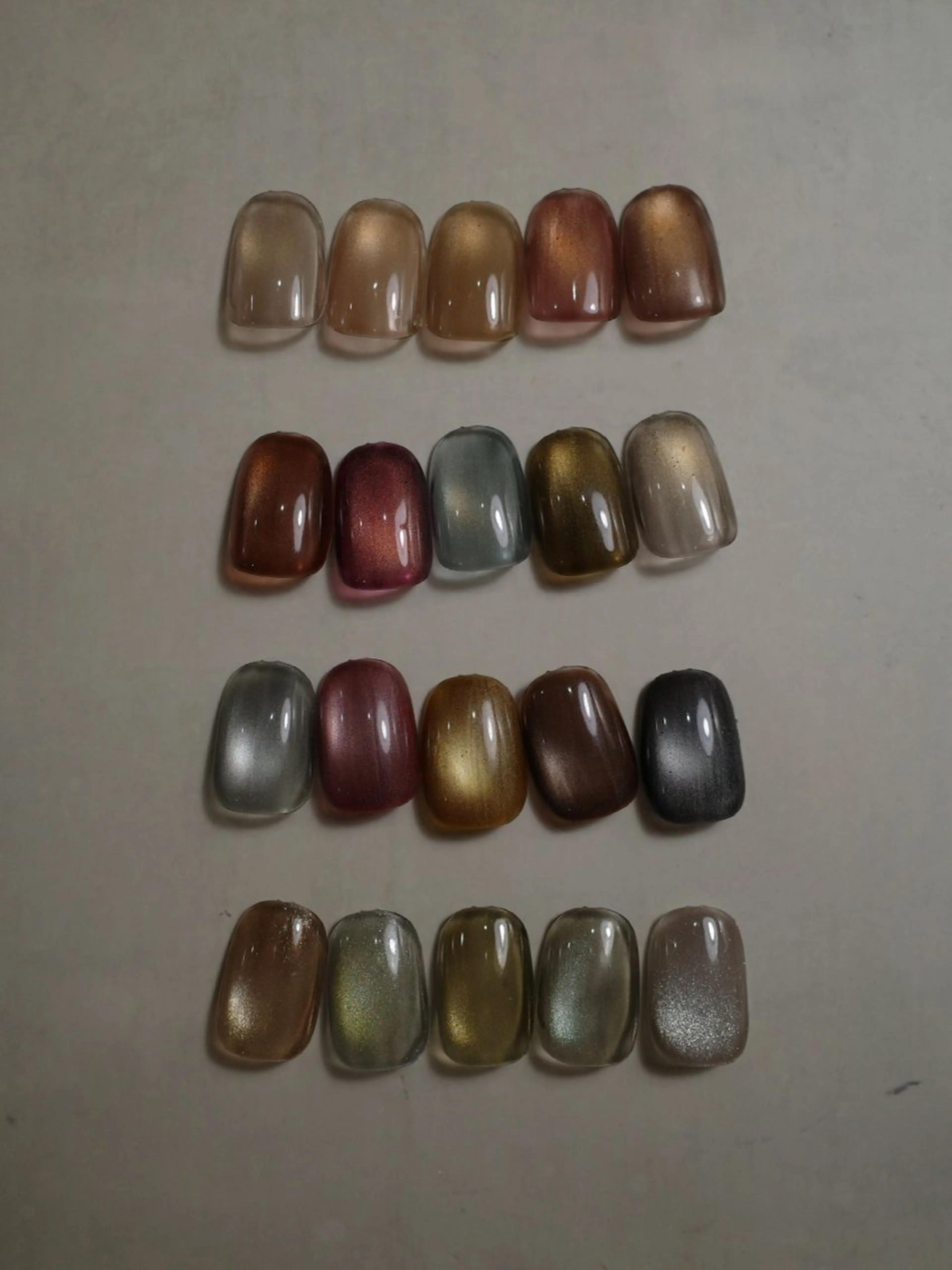 【新規限定】秋色マグネットネイル🍂🍁※他店オフ代無料の写真