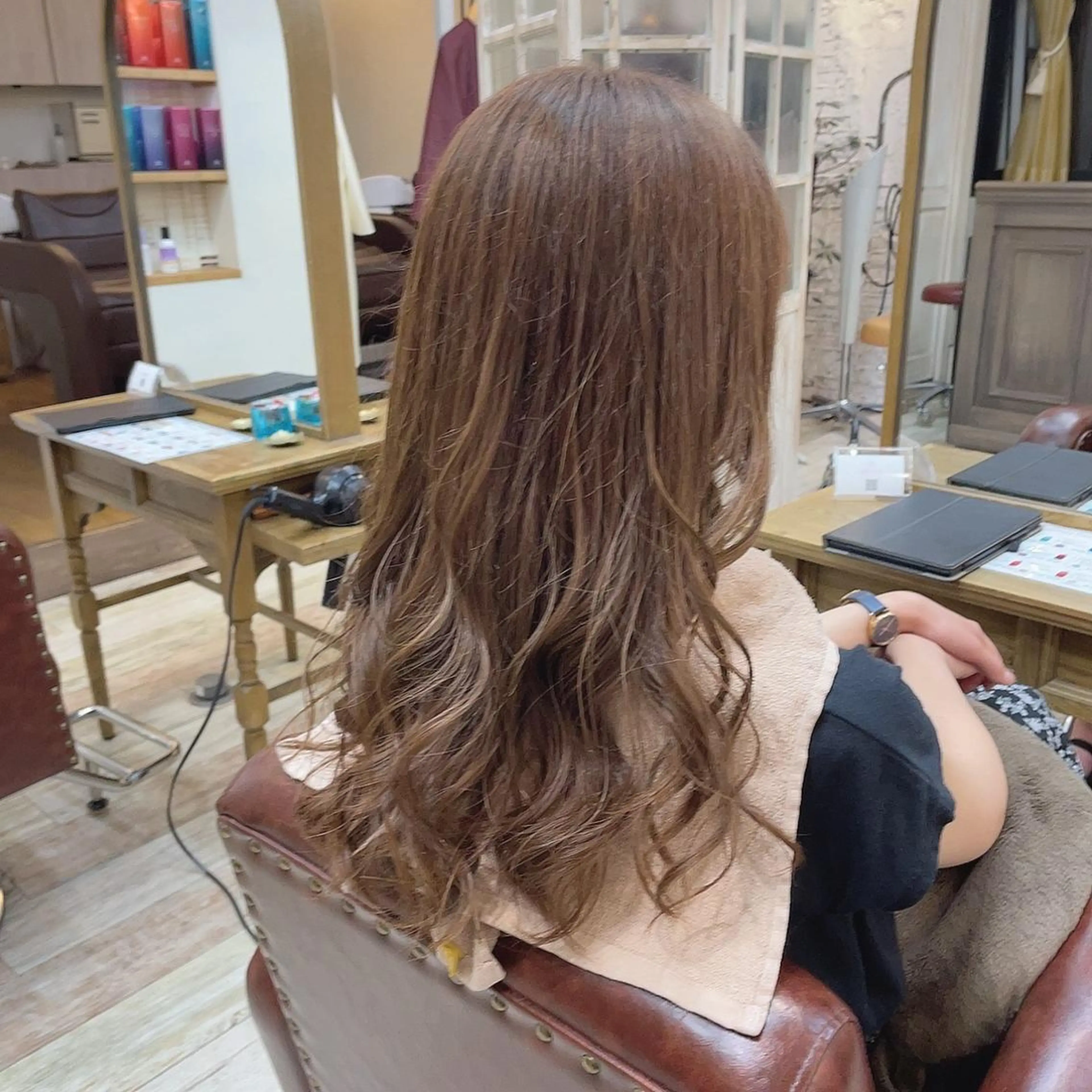 セミロング セミロングパーマ 大人ガーリー🕊 Lewinはるのヘアスタイル