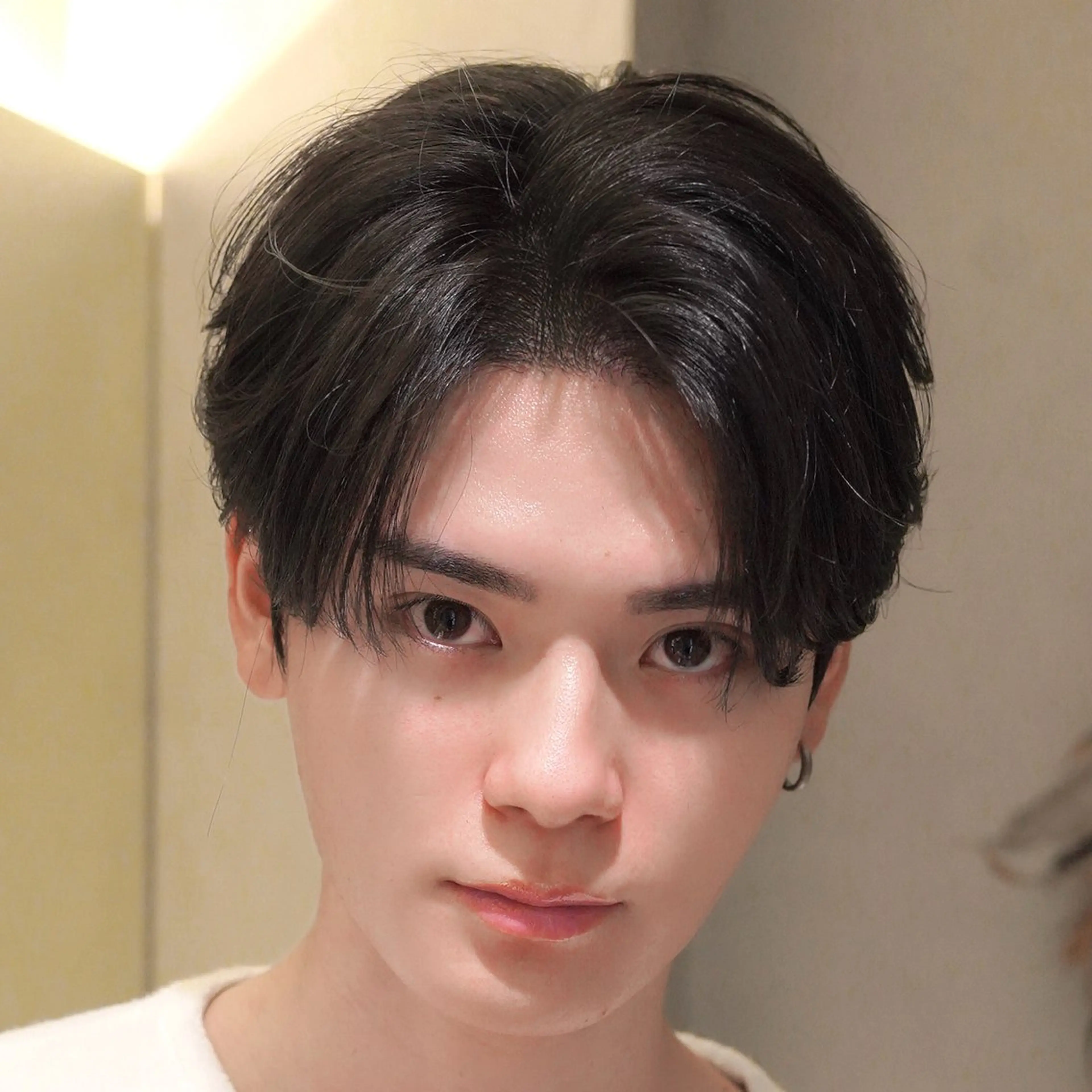 メンズ メンズブリーチ ダウンパーマ メンズハイトーン カルマパーマ メンズ韓国風 カット トリートメント ヘッドスパ 【メンズ特化✨】 縮毛矯正/千原涼麻のヘアスタイル