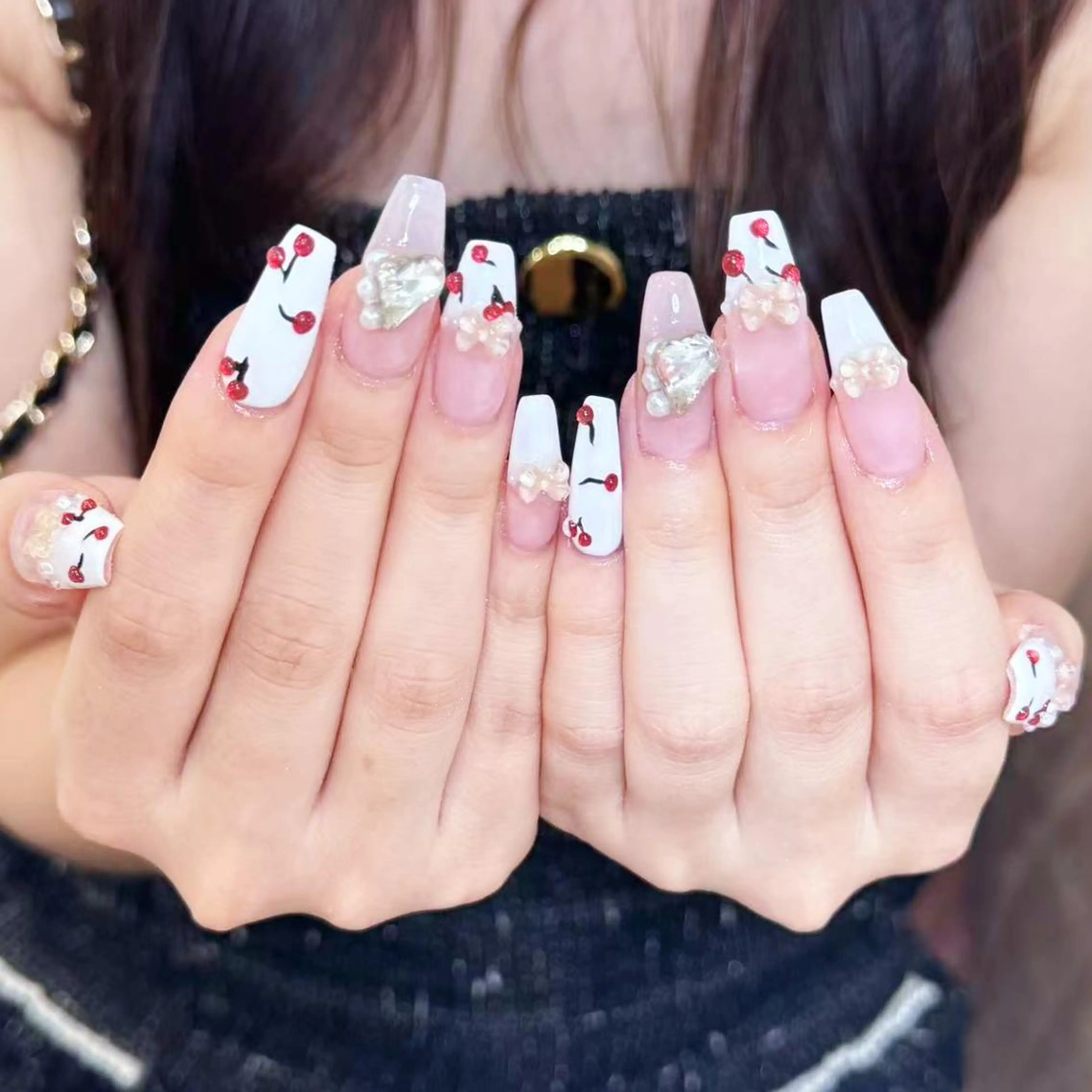 ネイル アートネイル オーロラネイル ガーリー キラキラネイル マグネットネイル ハンドネイル DIAMOND 💅のネイルデザイン