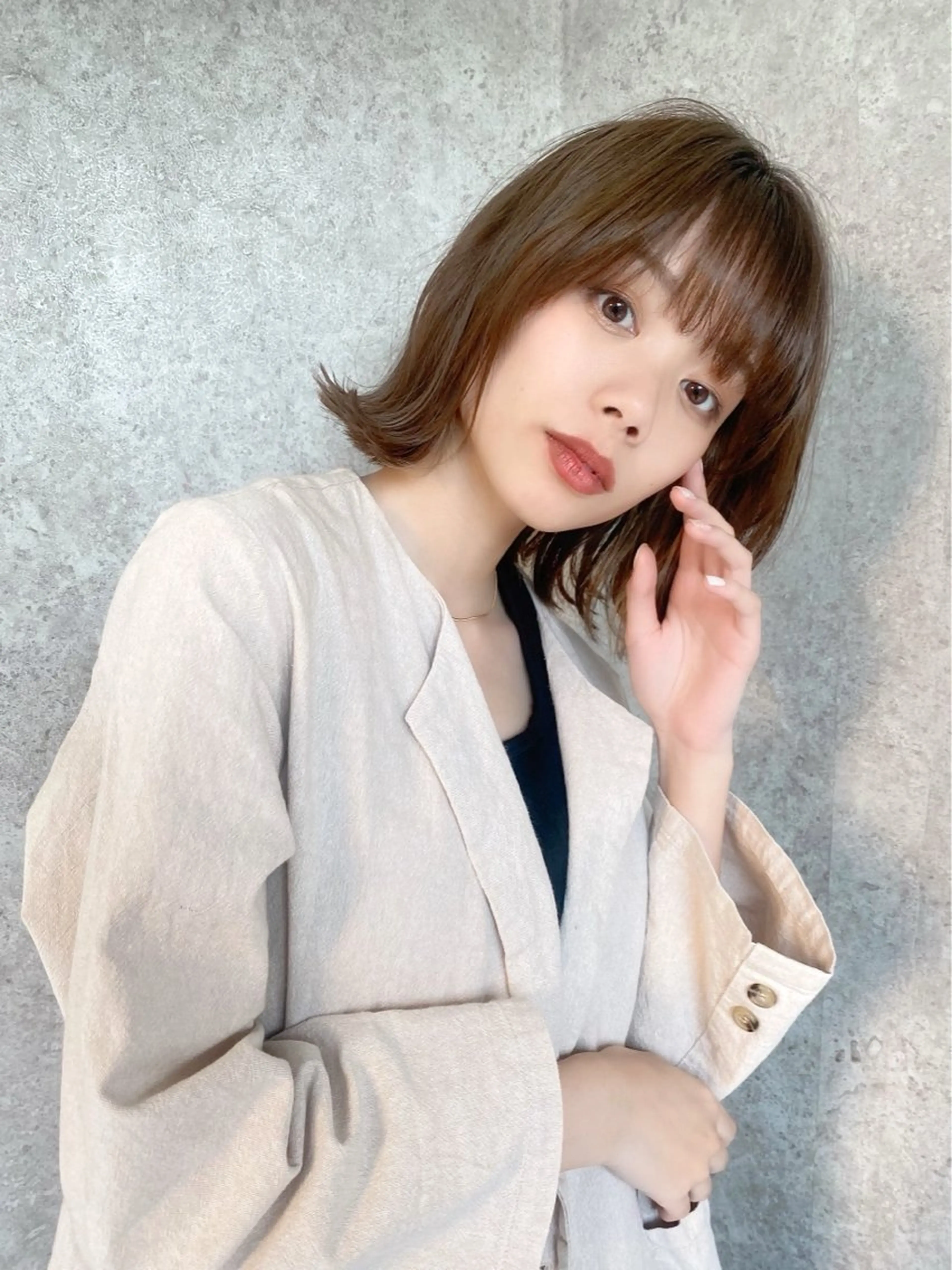 ミディアム カット ボブ顔周り 韓国遠藤小雪のヘアスタイル