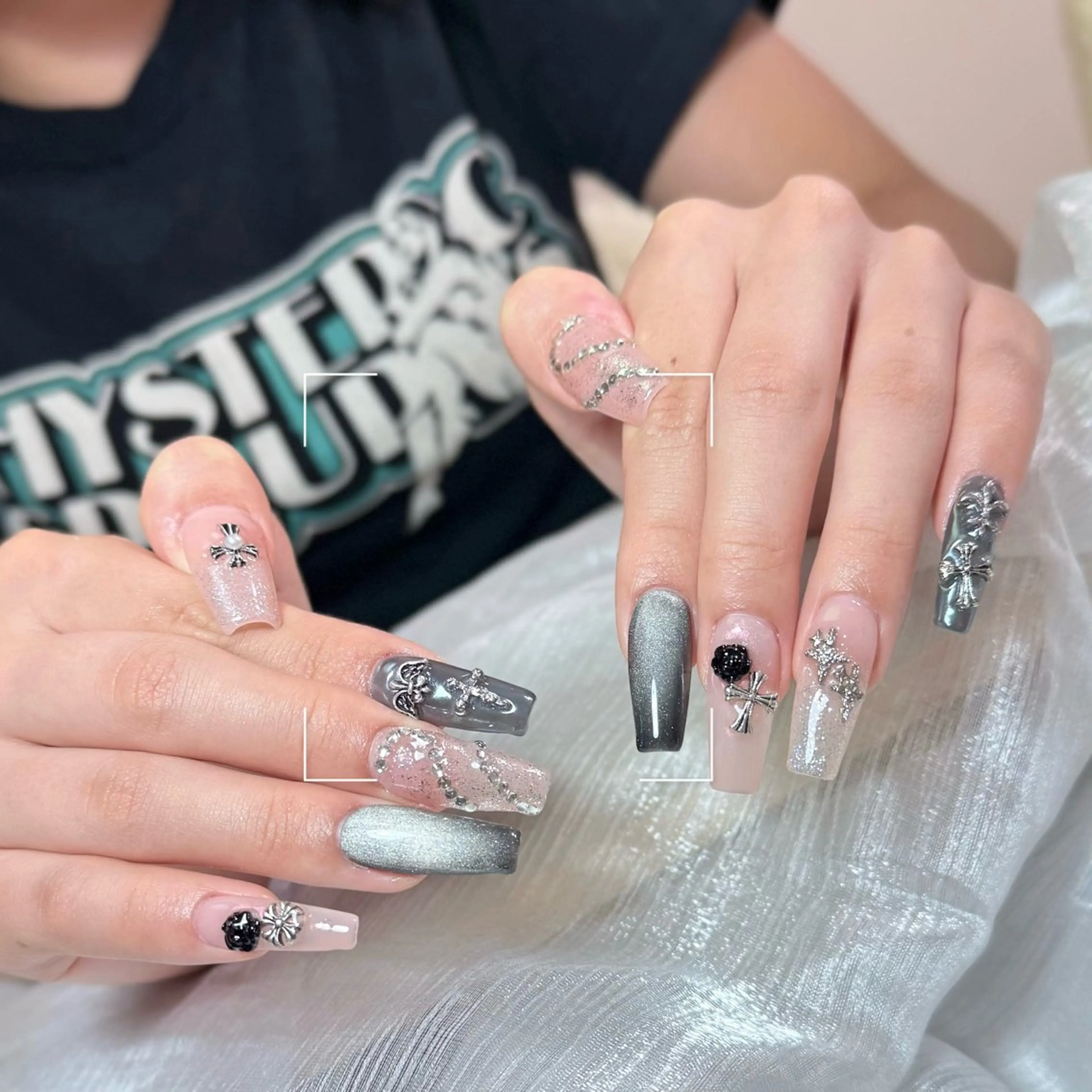 ネイル ハンドネイル エクラNailサロン ミオのネイルデザイン