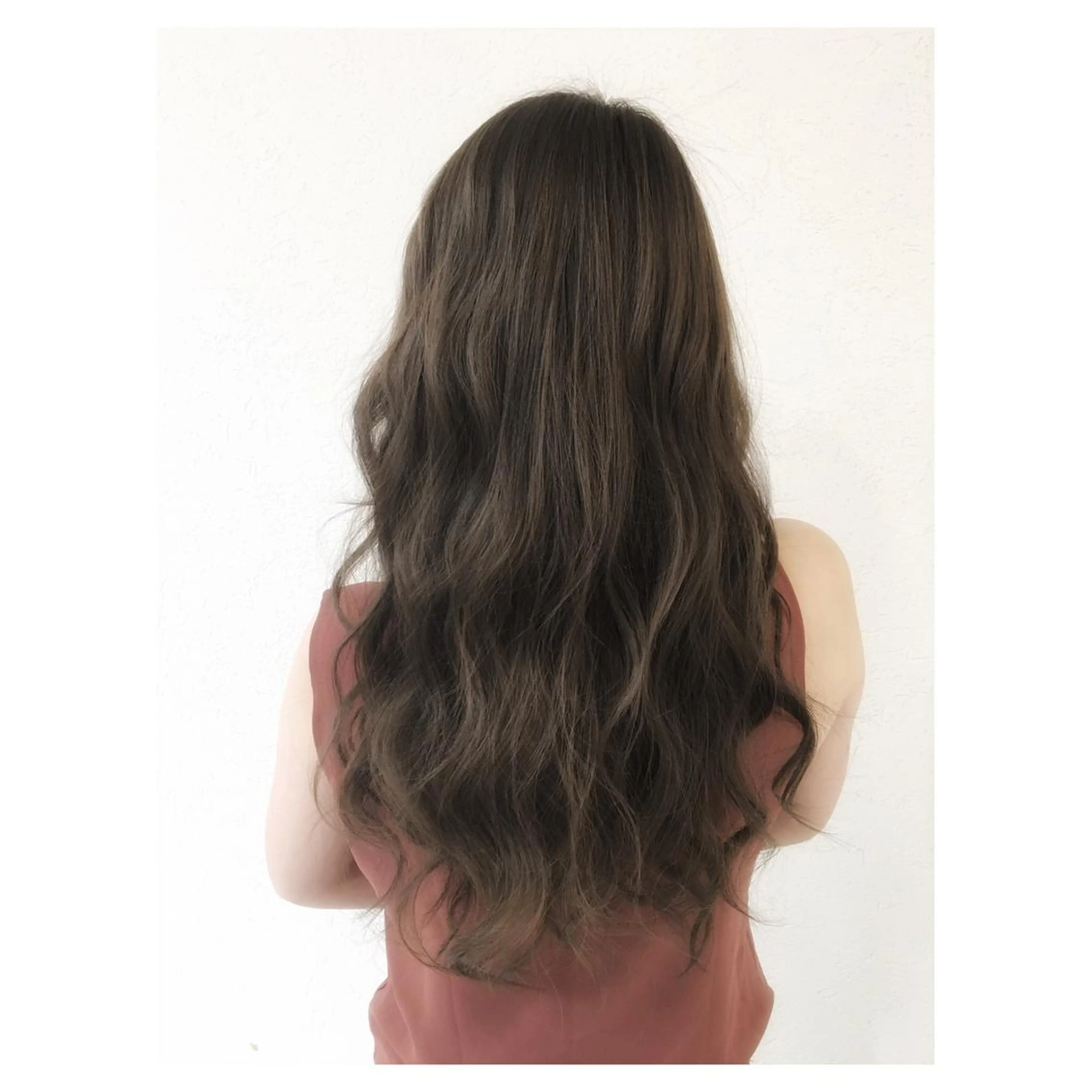 ロング カラー ネイル マツエク・マツパ イルミナカラー biscohair 髪にドラマを。のヘアスタイル