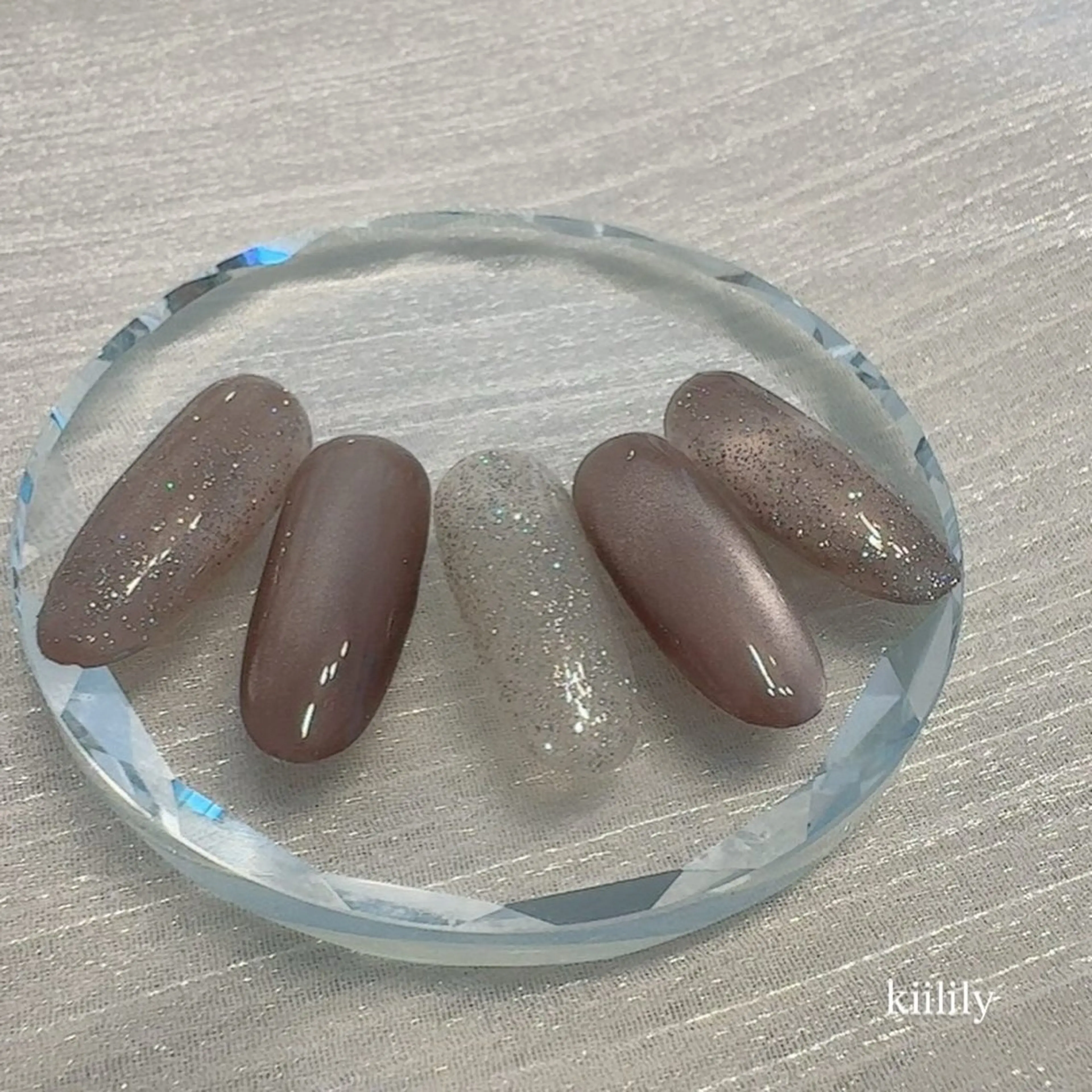 ネイル フラッシュネイル マグネットネイル kii .のネイルデザイン