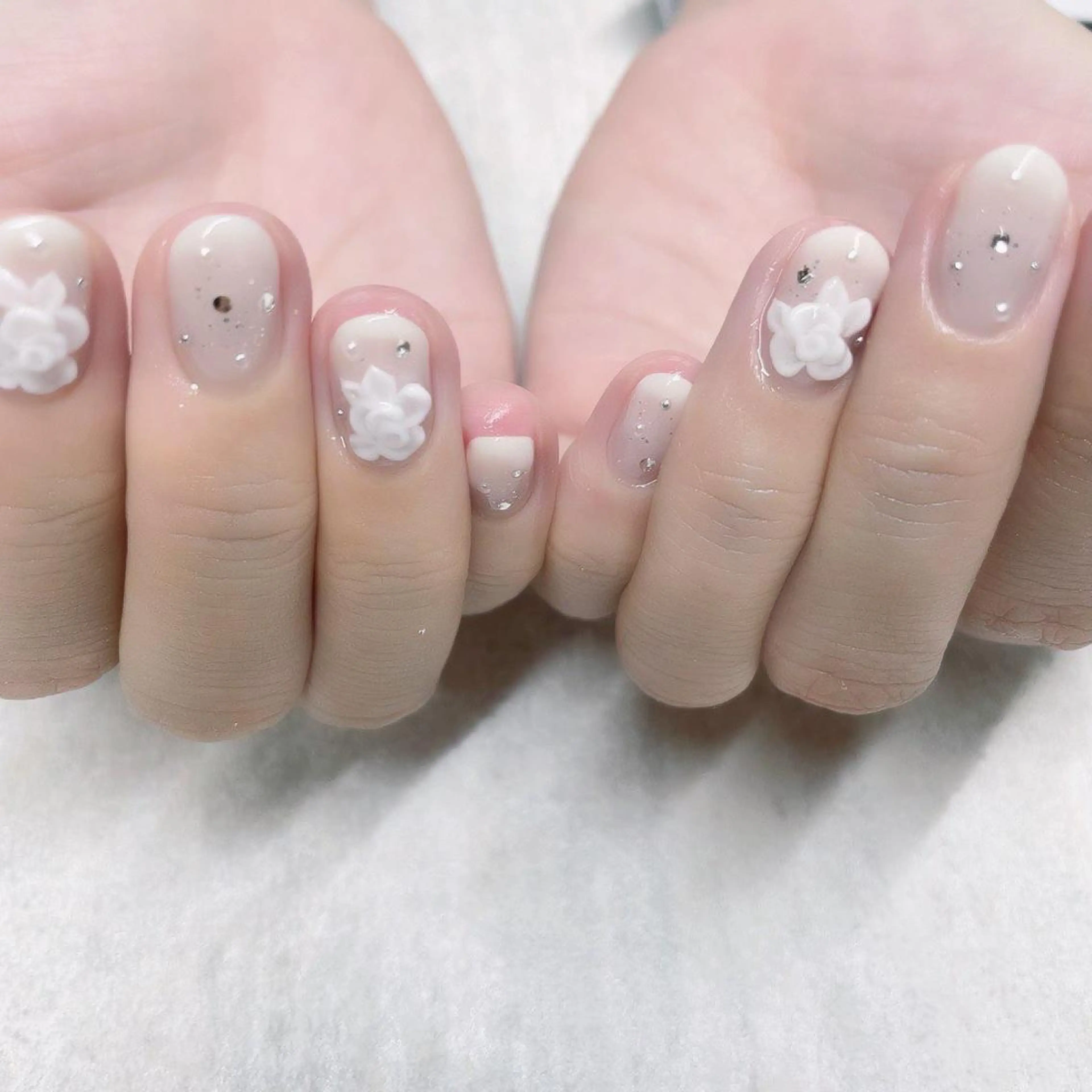 ネイル フラワーネイル ブライダルネイル ハンドネイル ricco risaiaのネイルデザイン