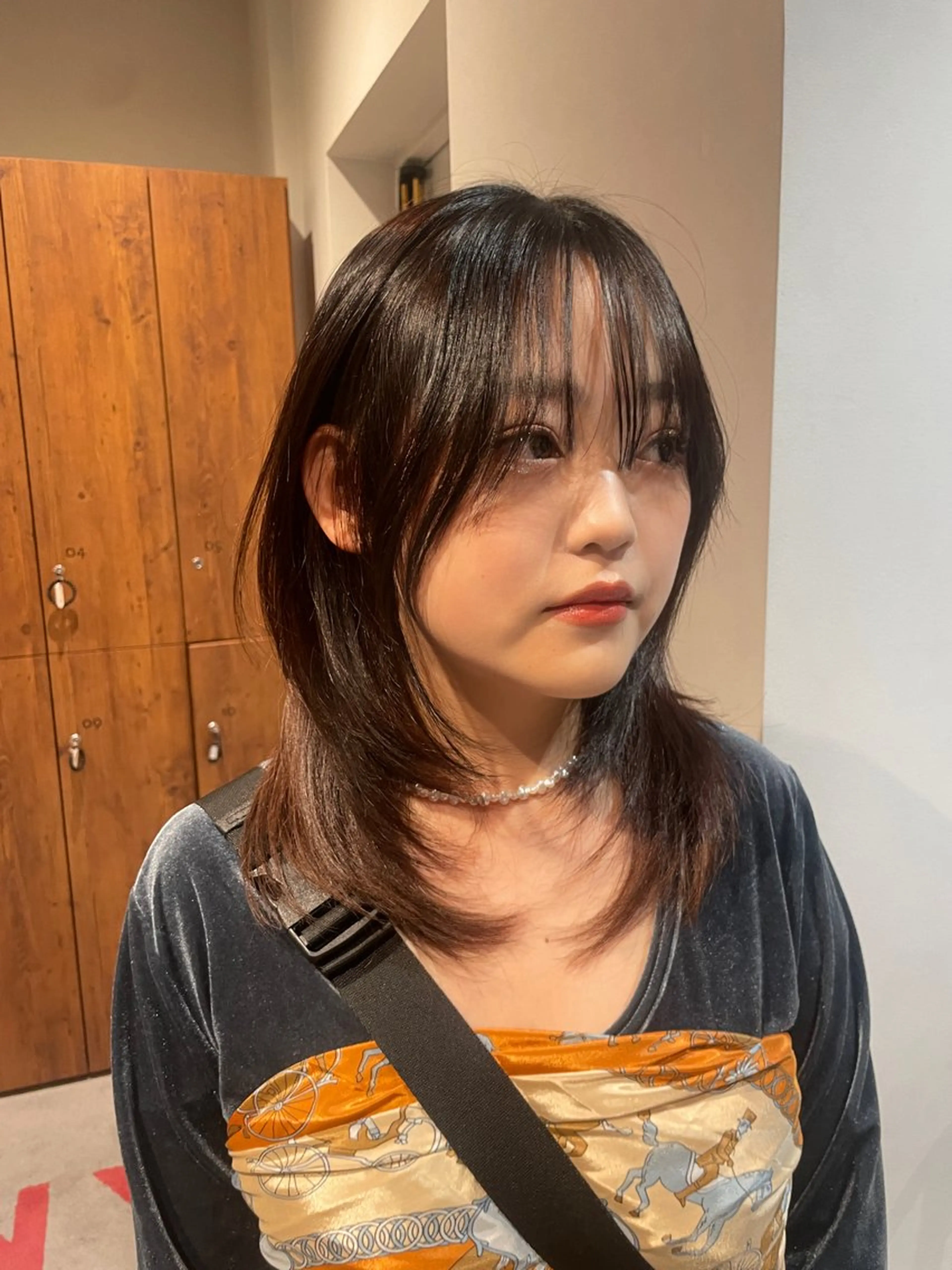 ミディアム レイヤーカット トリートメント ウルフカット ウルフレイヤー 海外レイヤー/赤み 消しカラー/上原聖奈のヘアスタイル