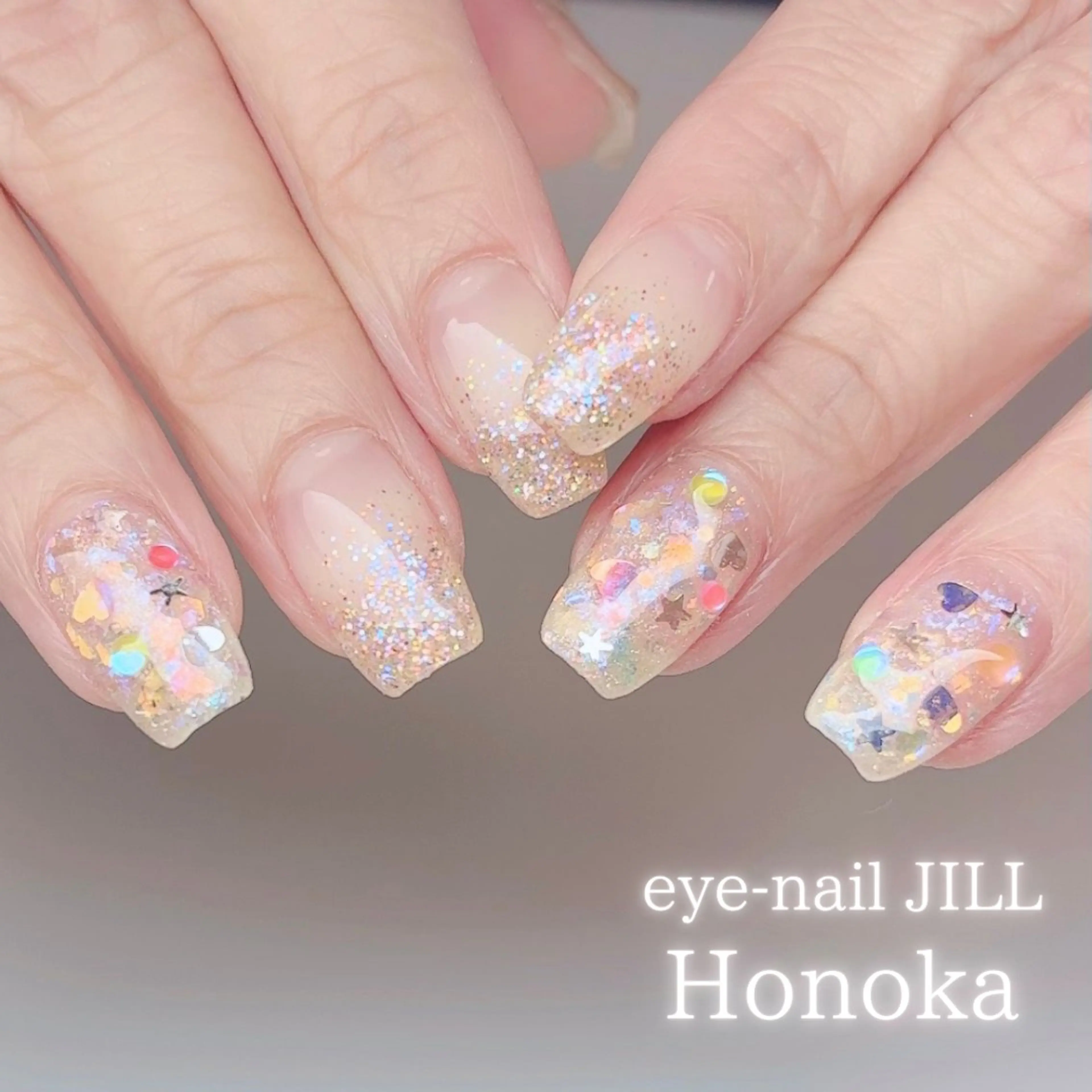 クリスマス限定⛄️❄️当日限定1000円OFF💓お好きなアート4本💅🏻✨持ち込みOK❣️新規オフ無料‼️の写真