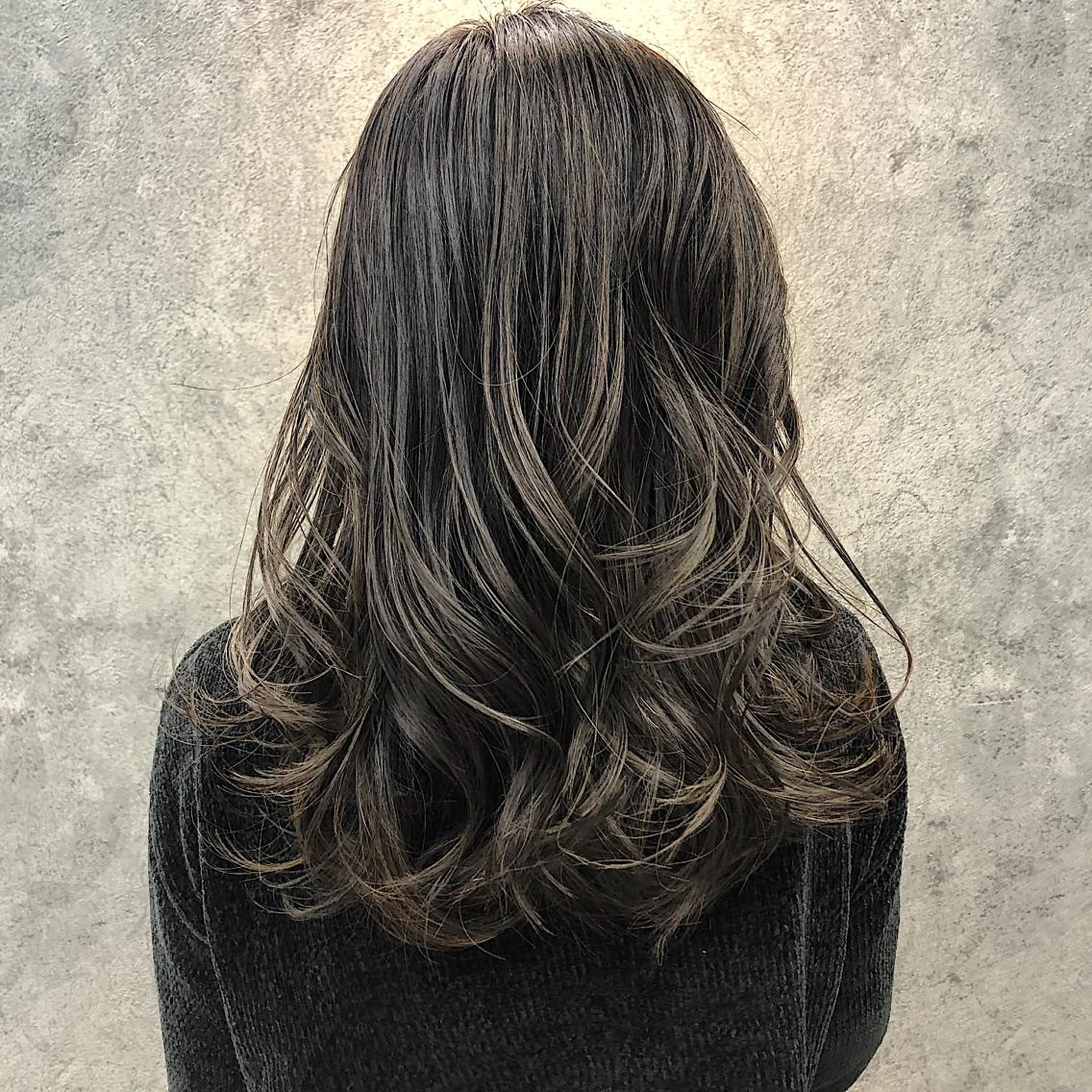 セミロング ハイライト カット ヘアカラー トリートメント 所渉/韓国レイヤー /ウルフカットのヘアスタイル