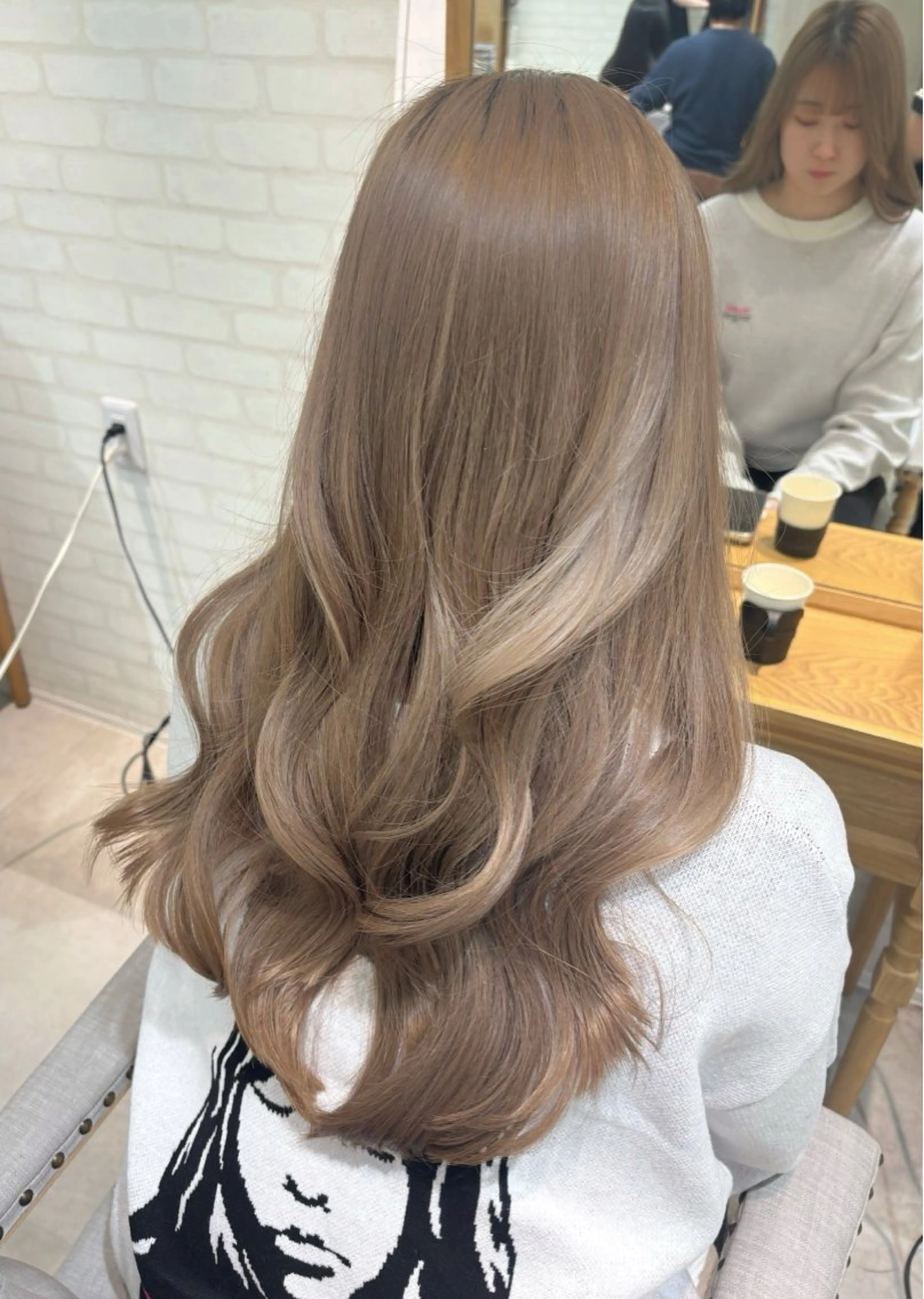 ロング カット ヘアカラー トリートメント NIKA所属・レイヤーカット🤍 seriraのヘアスタイル