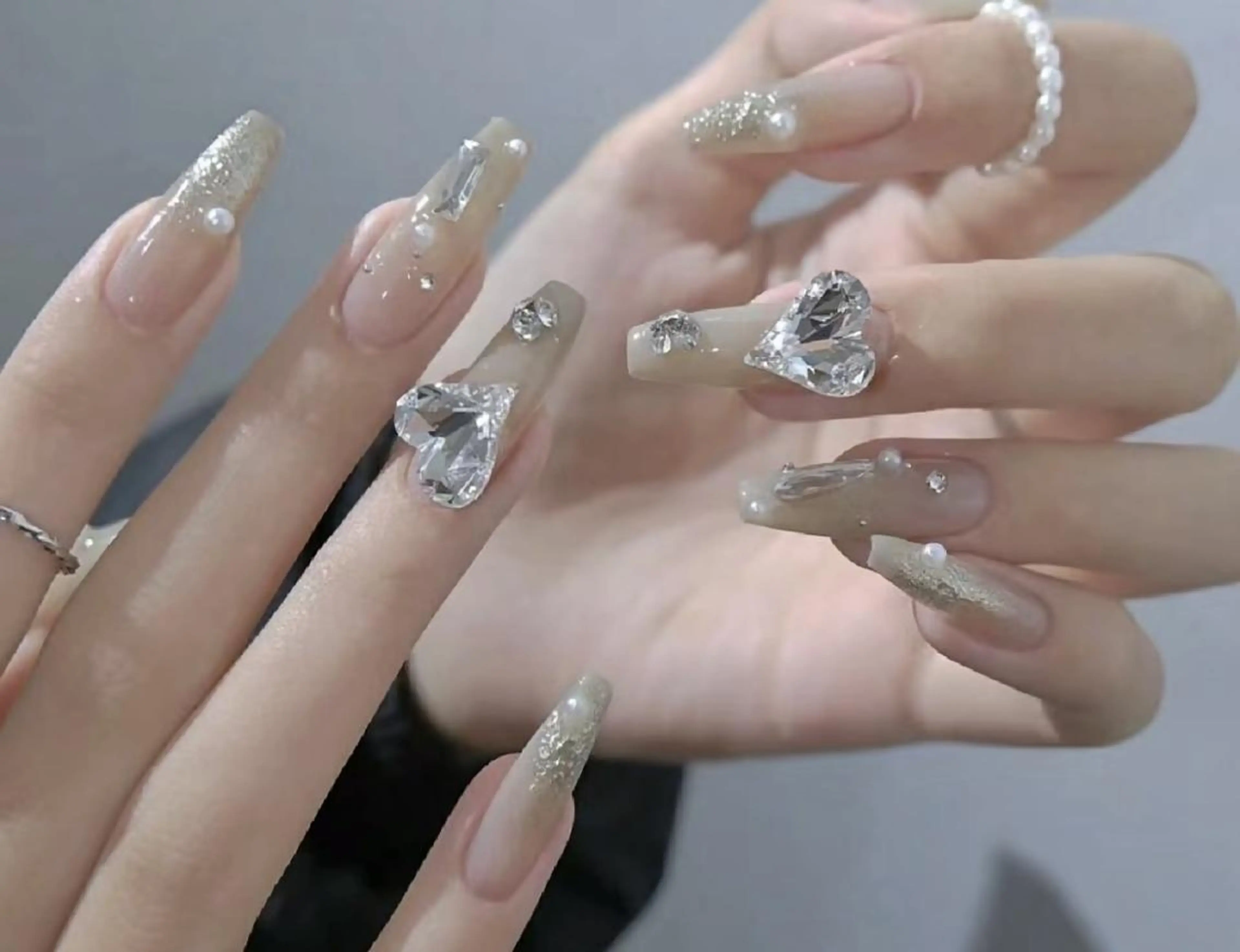 ネイル VIVIAN リサのネイルデザイン