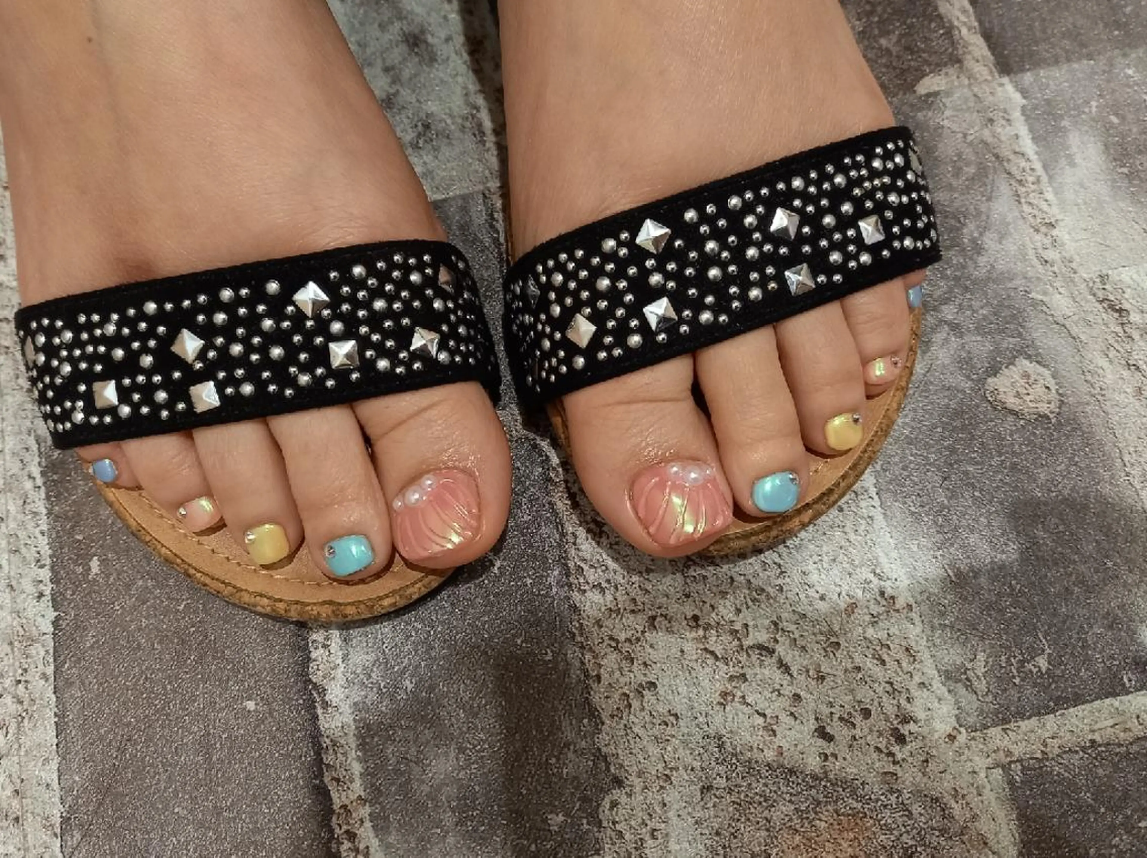 ネイル オーロラネイル フットネイル Progress Nailのネイルデザイン