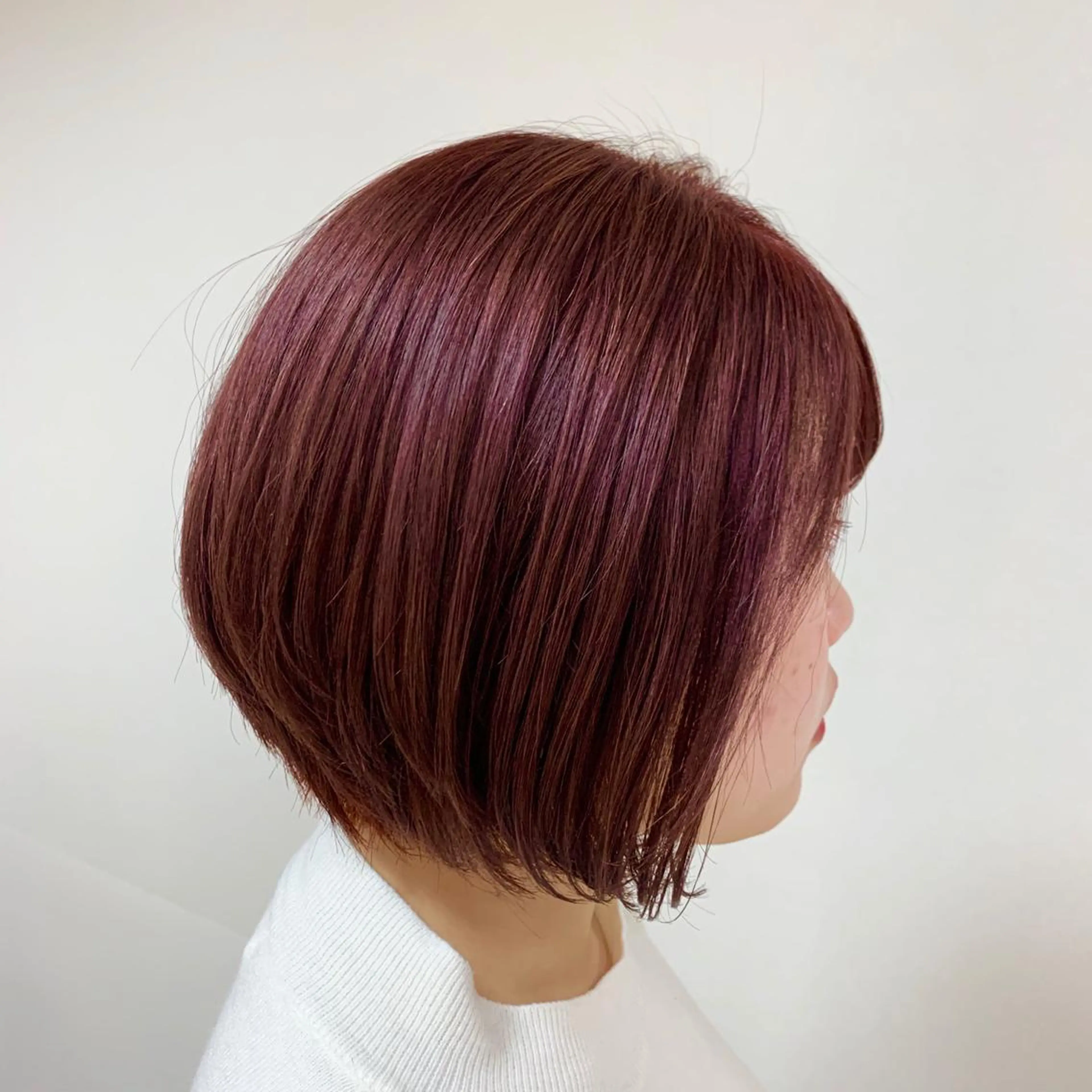 ショート カラー ヘアアレンジ ブリーチ レッドカラー ローズカラー ヘアカラー トリートメント 【Sweep】おじま のぞみのヘアスタイル