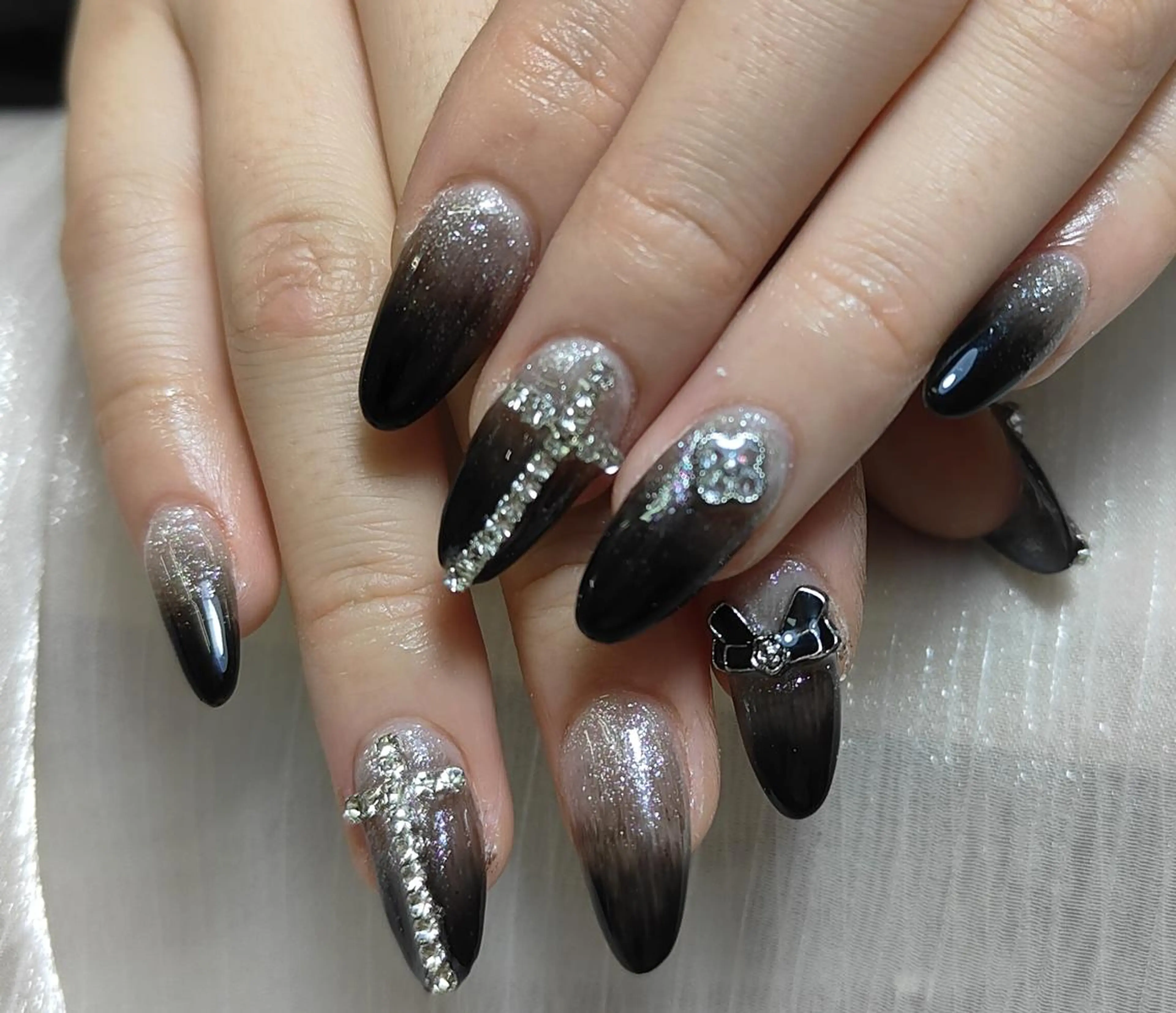 ネイル モニカ アキイのネイルデザイン