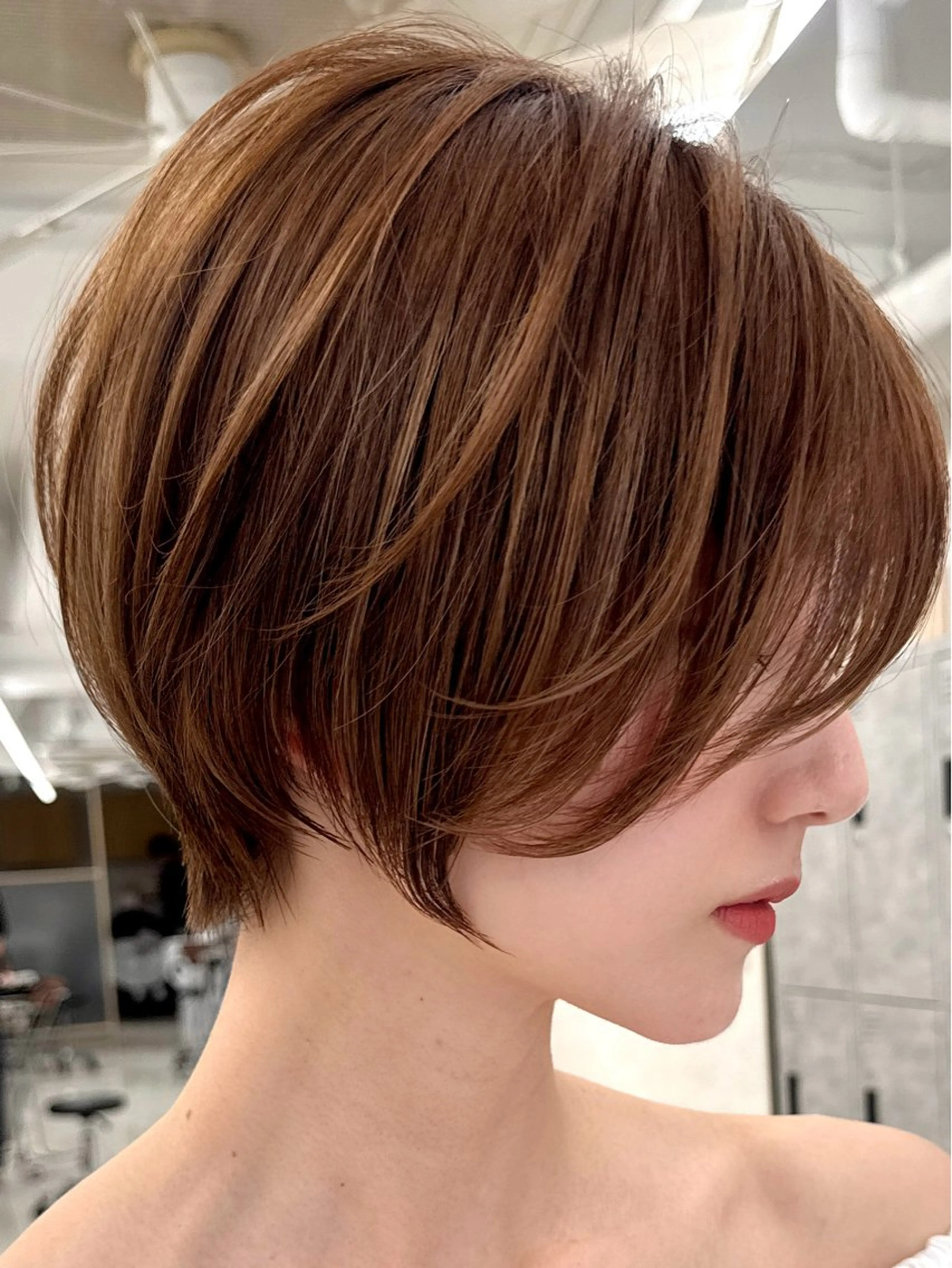 ショート 丸みショート ケアカラー 髪質改善 ショートヘア トリートメント レイヤー/韓国/ 顔周り/しんやのヘアスタイル